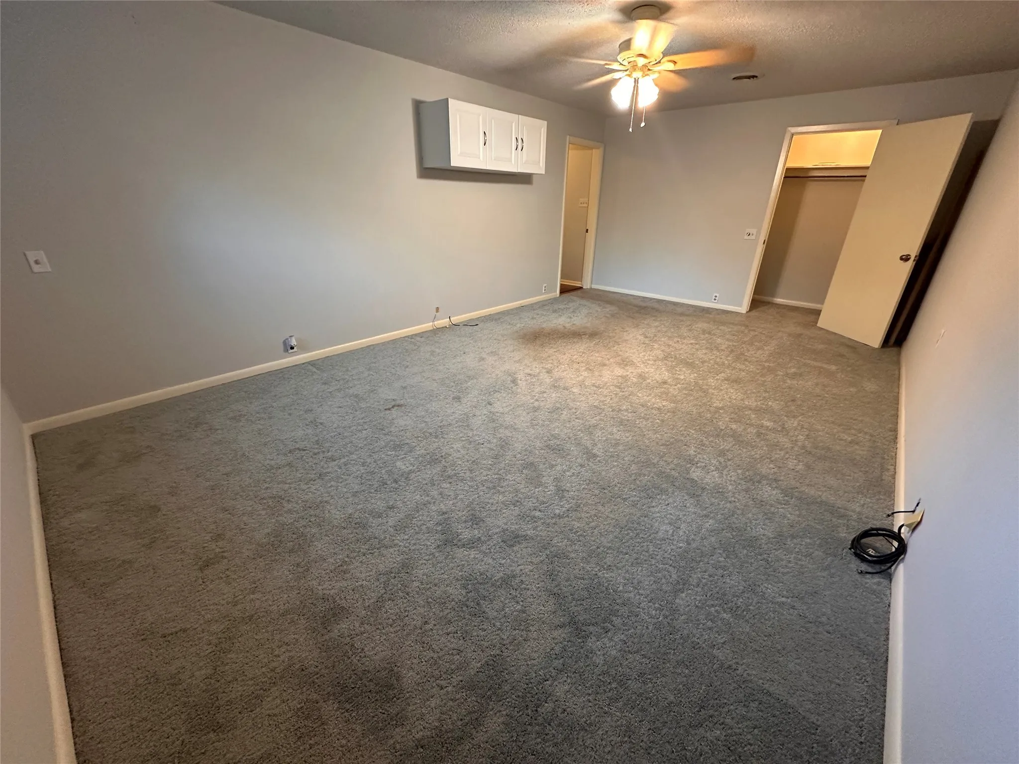 Single Family Residence For Sale in Baylor County , 107 N Arkansas Street, Seymour, Texas 76380, 3 Bedroom, 2 Bathroom, 1 Garage spaces, 2,043 Sqft, built in 1958, mls#21101900, Real Estate Agent in Seymour, Homes For Sale in Baylor county, Homes For Sale in Seymour, Realtor in Seymour Texas, Real Estate Brokerage Independent Realty Texas, Luminita Cordes Realtor