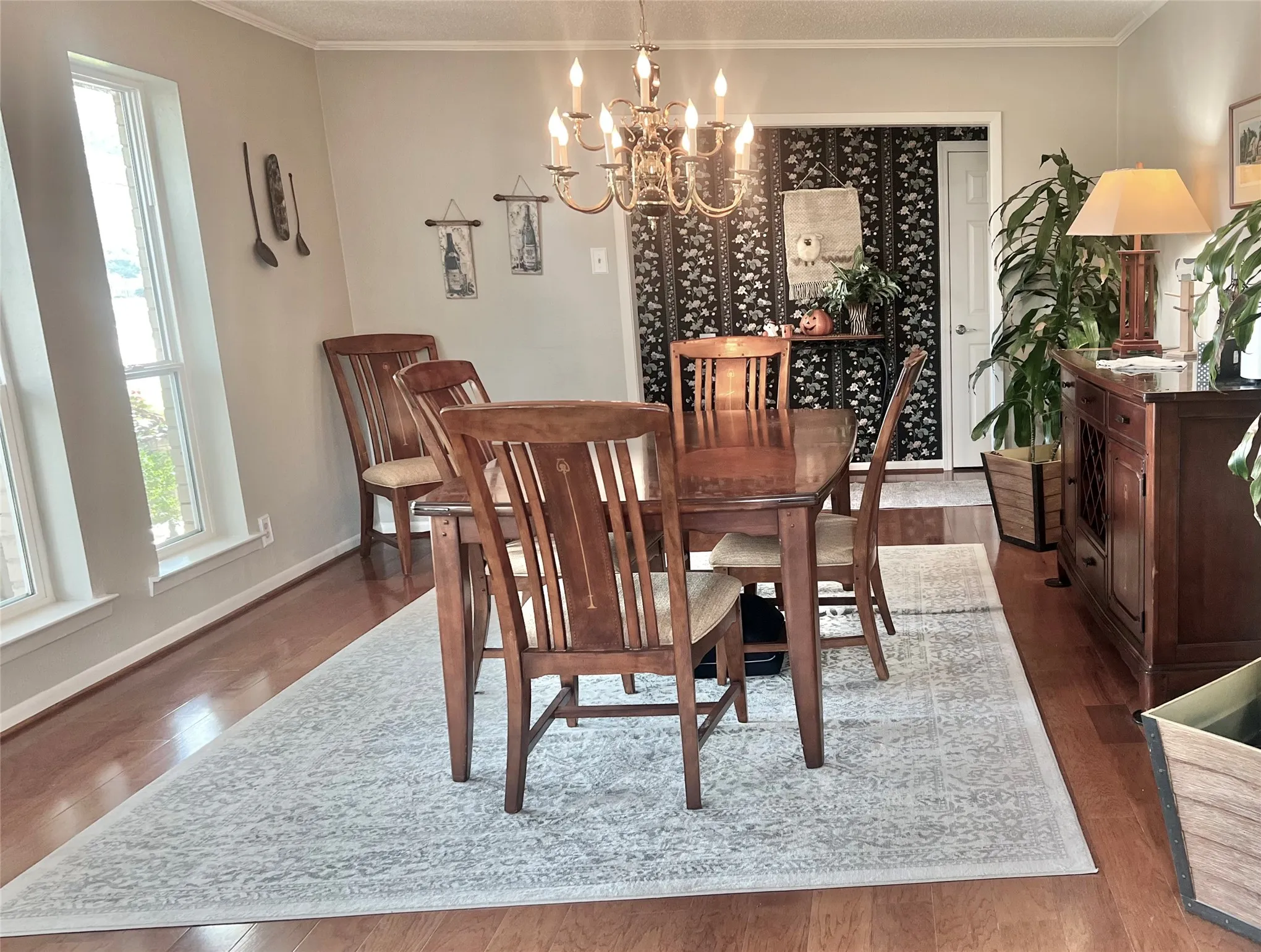 A spacious dining room  for those holiday gatherings.