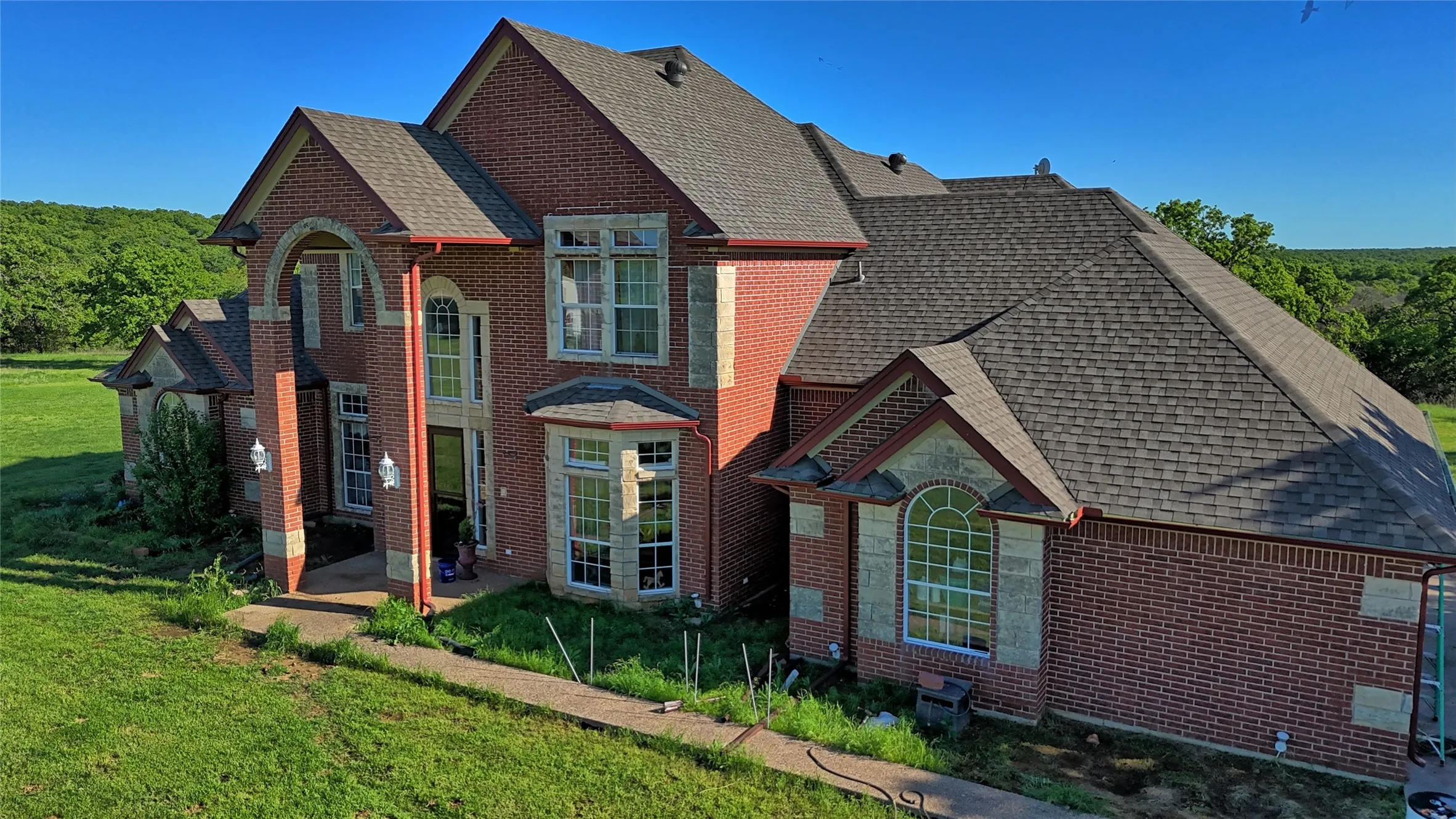 Single Family Residence For Sale in Montague County , 8791 State Hwy 59 S, Bowie, Texas 76230, 3 Bedroom, 3 Bathroom, 3 Garage spaces, 3,079 Sqft, built in 2000, mls#21102560, Real Estate Agent in Bowie, Homes For Sale in Montague county, Homes For Sale in Bowie, Realtor in Bowie Texas, Real Estate Brokerage Independent Realty Texas, Luminita Cordes Realtor