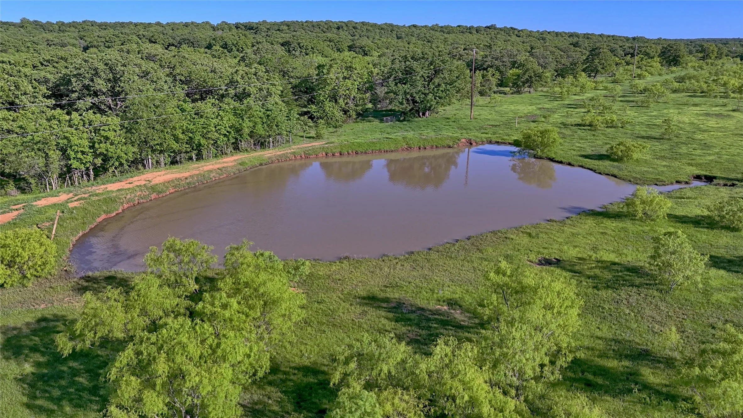 Single Family Residence For Sale in Montague County , 8791 State Hwy 59 S, Bowie, Texas 76230, 3 Bedroom, 3 Bathroom, 3 Garage spaces, 3,079 Sqft, built in 2000, mls#21102560, Real Estate Agent in Bowie, Homes For Sale in Montague county, Homes For Sale in Bowie, Realtor in Bowie Texas, Real Estate Brokerage Independent Realty Texas, Luminita Cordes Realtor