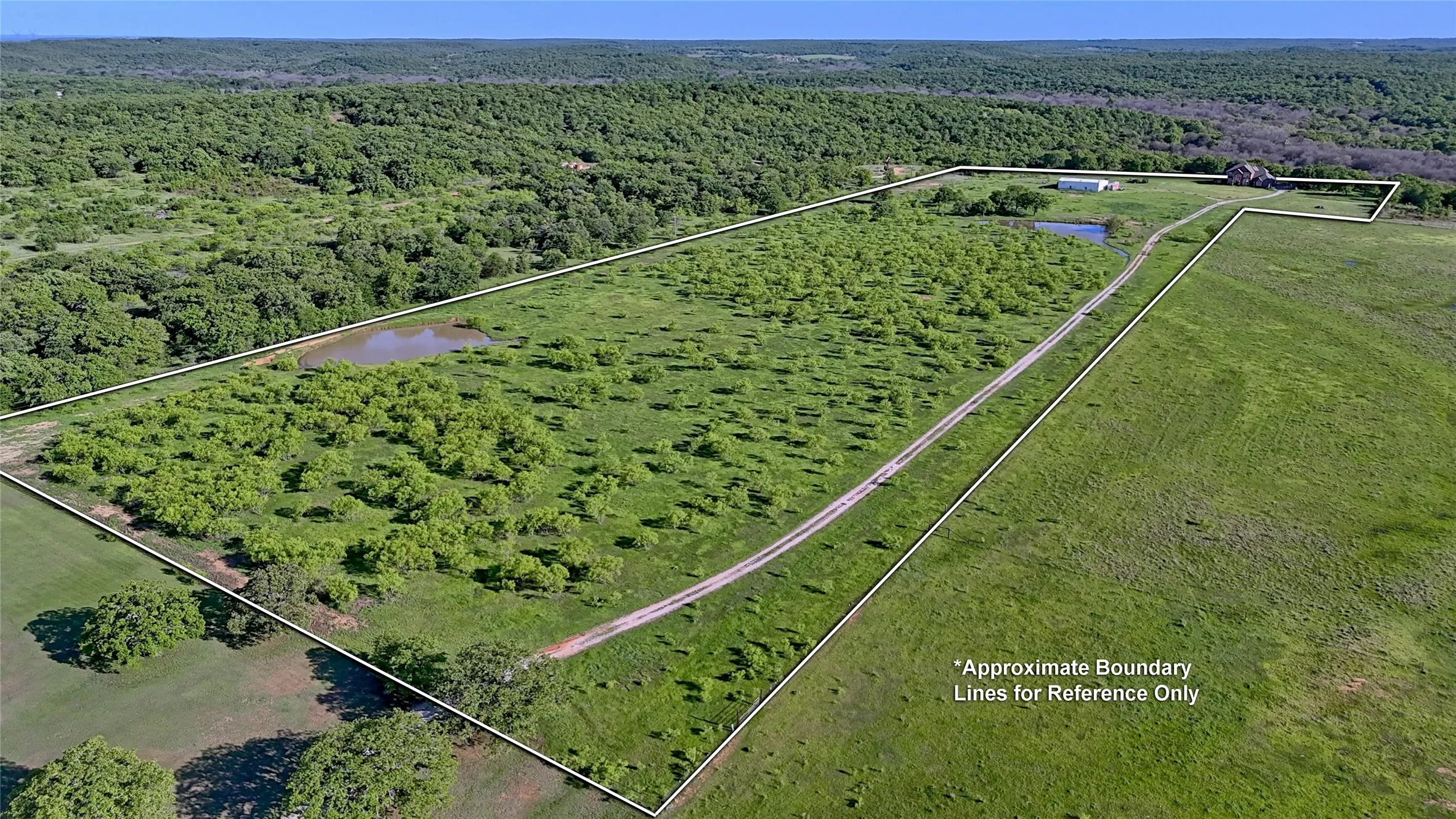 Single Family Residence For Sale in Montague County , 8791 State Hwy 59 S, Bowie, Texas 76230, 3 Bedroom, 3 Bathroom, 3 Garage spaces, 3,079 Sqft, built in 2000, mls#21102560, Real Estate Agent in Bowie, Homes For Sale in Montague county, Homes For Sale in Bowie, Realtor in Bowie Texas, Real Estate Brokerage Independent Realty Texas, Luminita Cordes Realtor