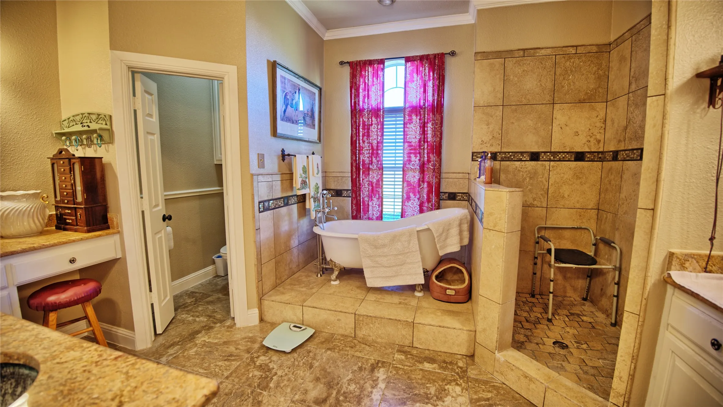 Single Family Residence For Sale in Montague County , 8791 State Hwy 59 S, Bowie, Texas 76230, 3 Bedroom, 3 Bathroom, 3 Garage spaces, 3,079 Sqft, built in 2000, mls#21102560, Real Estate Agent in Bowie, Homes For Sale in Montague county, Homes For Sale in Bowie, Realtor in Bowie Texas, Real Estate Brokerage Independent Realty Texas, Luminita Cordes Realtor