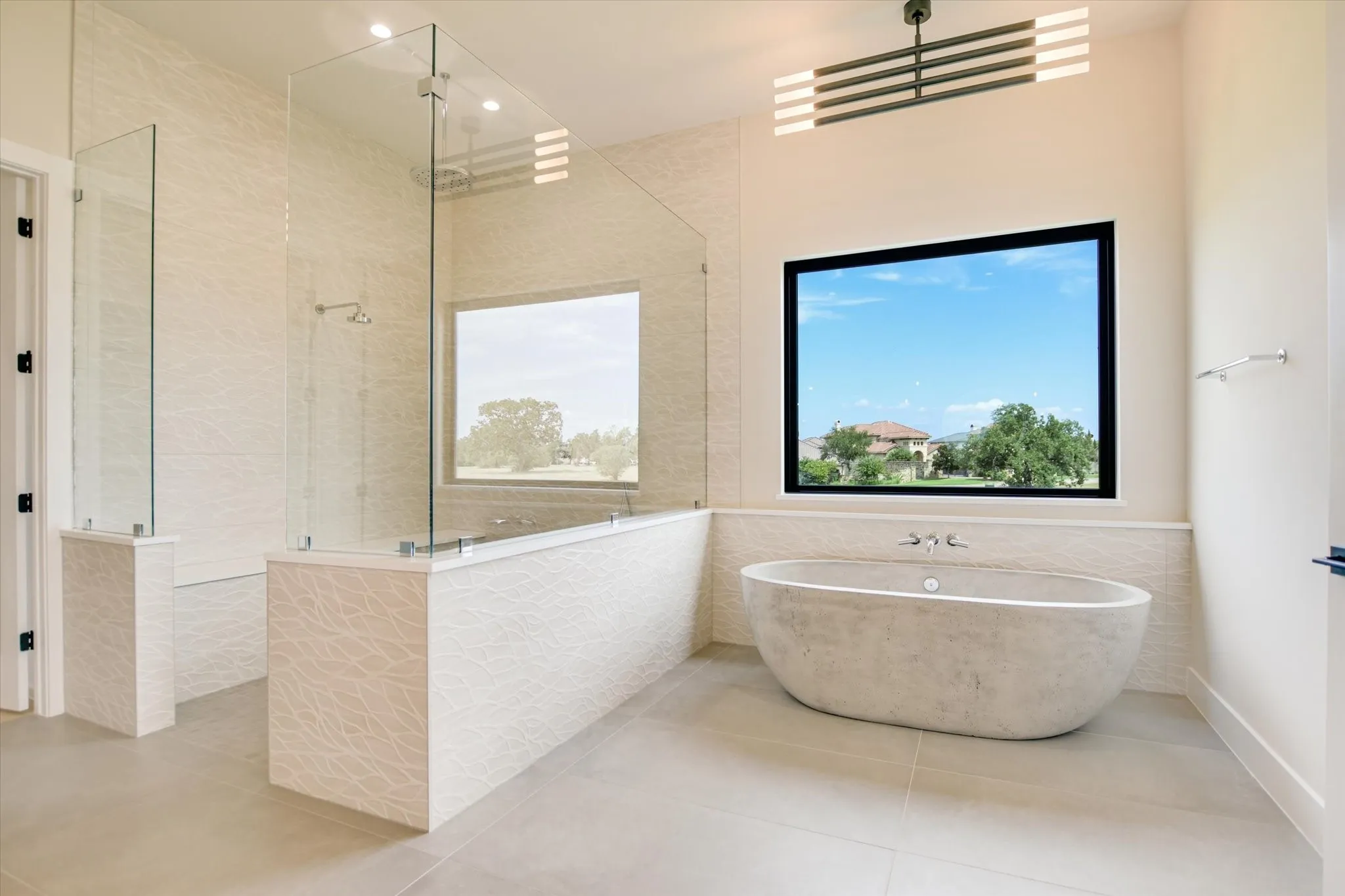 Single Family Residence For Sale in Llano County , 109 Island Court, Horseshoe Bay, Texas 78657, 4 Bedroom, 5 Bathroom, 3 Garage spaces, 3,637 Sqft, built in 2024, New Construction - Complete, mls#21102441, Real Estate Agent in Horseshoe Bay, Homes For Sale in Llano county, Homes For Sale in Horseshoe Bay, Realtor in Horseshoe Bay Texas, Real Estate Brokerage Independent Realty Texas, Luminita Cordes Realtor