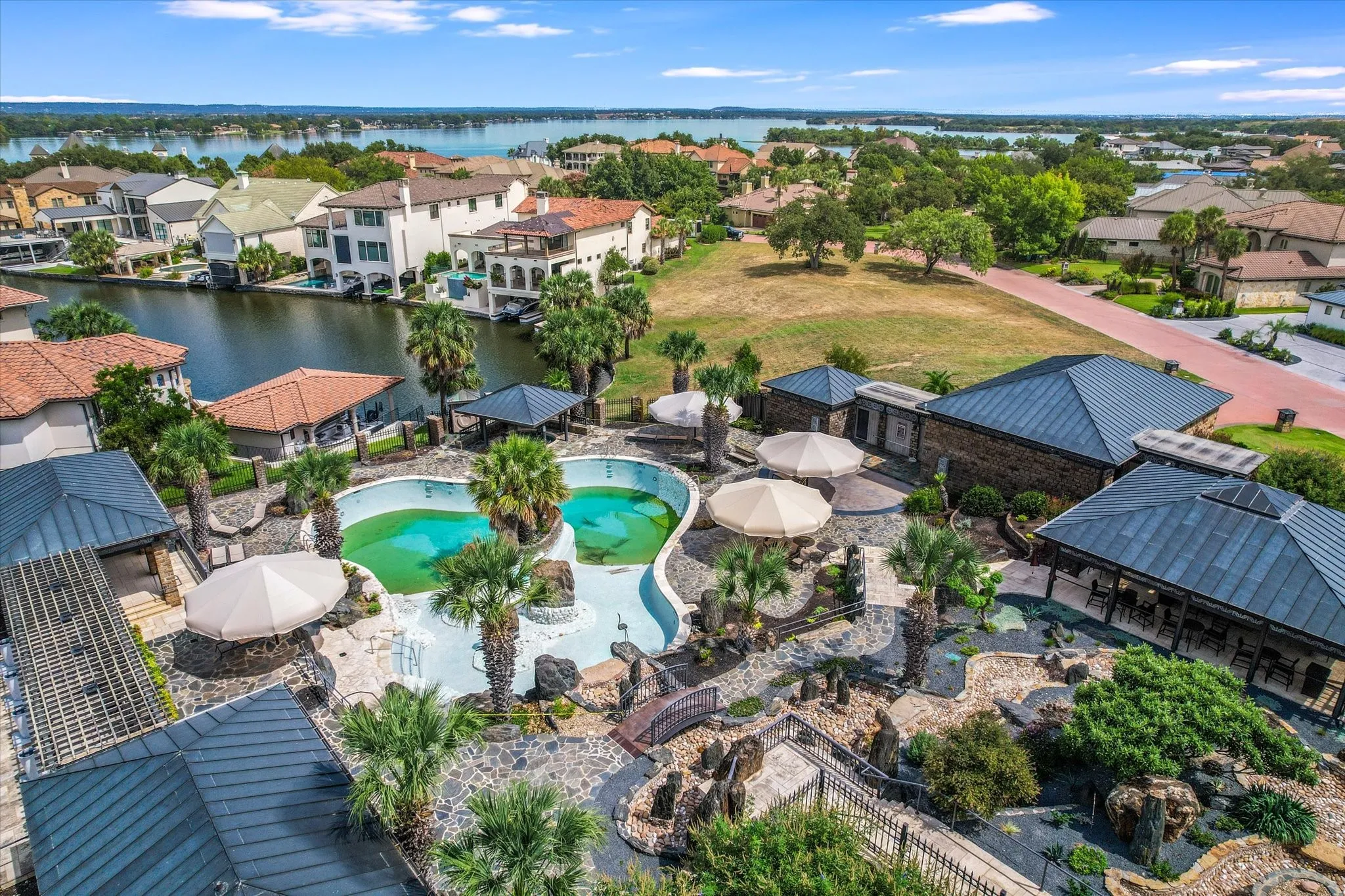 Single Family Residence For Sale in Llano County , 109 Island Court, Horseshoe Bay, Texas 78657, 4 Bedroom, 5 Bathroom, 3 Garage spaces, 3,637 Sqft, built in 2024, New Construction - Complete, mls#21102441, Real Estate Agent in Horseshoe Bay, Homes For Sale in Llano county, Homes For Sale in Horseshoe Bay, Realtor in Horseshoe Bay Texas, Real Estate Brokerage Independent Realty Texas, Luminita Cordes Realtor