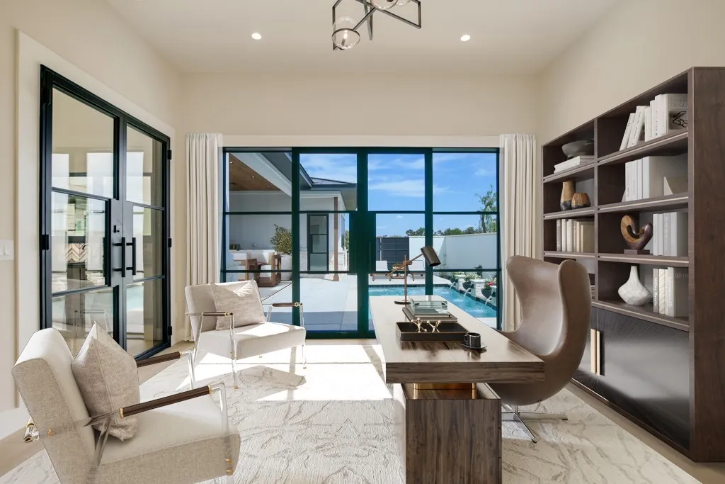 Single Family Residence For Sale in Llano County , 109 Island Court, Horseshoe Bay, Texas 78657, 4 Bedroom, 5 Bathroom, 3 Garage spaces, 3,637 Sqft, built in 2024, New Construction - Complete, mls#21102441, Real Estate Agent in Horseshoe Bay, Homes For Sale in Llano county, Homes For Sale in Horseshoe Bay, Realtor in Horseshoe Bay Texas, Real Estate Brokerage Independent Realty Texas, Luminita Cordes Realtor