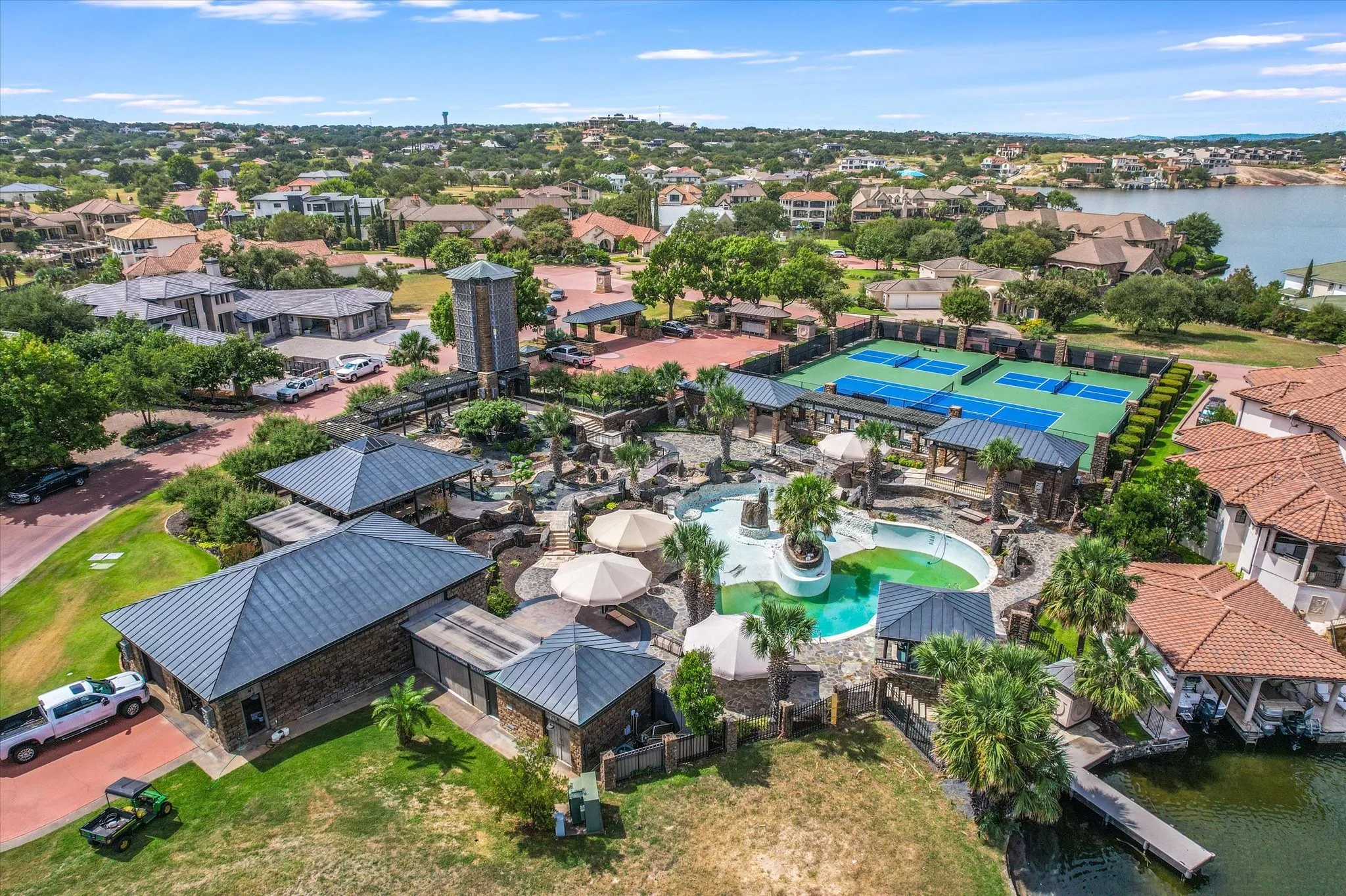 Single Family Residence For Sale in Llano County , 109 Island Court, Horseshoe Bay, Texas 78657, 4 Bedroom, 5 Bathroom, 3 Garage spaces, 3,637 Sqft, built in 2024, New Construction - Complete, mls#21102441, Real Estate Agent in Horseshoe Bay, Homes For Sale in Llano county, Homes For Sale in Horseshoe Bay, Realtor in Horseshoe Bay Texas, Real Estate Brokerage Independent Realty Texas, Luminita Cordes Realtor