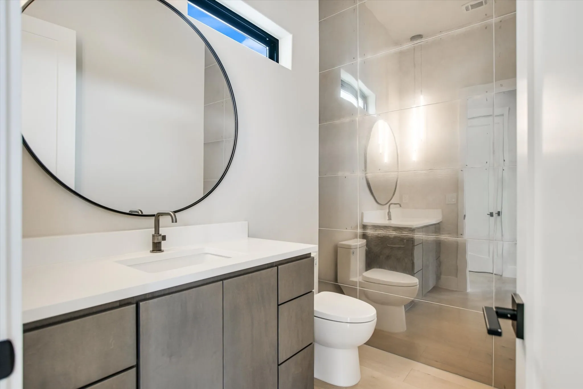 Single Family Residence For Sale in Llano County , 109 Island Court, Horseshoe Bay, Texas 78657, 4 Bedroom, 5 Bathroom, 3 Garage spaces, 3,637 Sqft, built in 2024, New Construction - Complete, mls#21102441, Real Estate Agent in Horseshoe Bay, Homes For Sale in Llano county, Homes For Sale in Horseshoe Bay, Realtor in Horseshoe Bay Texas, Real Estate Brokerage Independent Realty Texas, Luminita Cordes Realtor