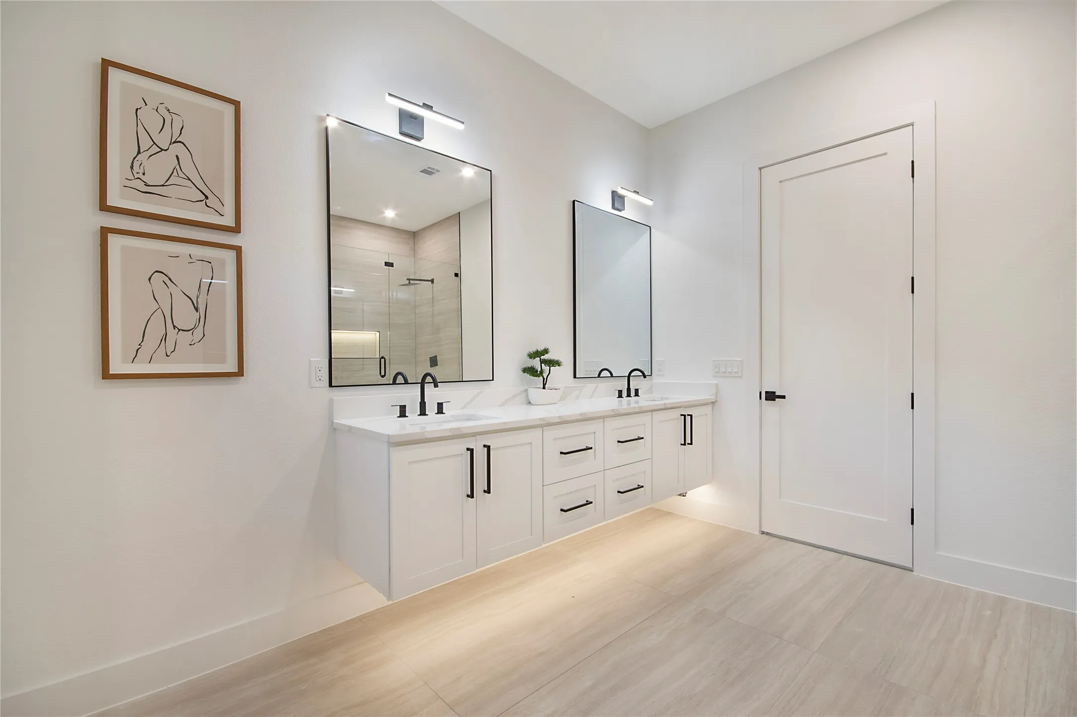 Single Family Residence For Sale in Dallas County , 2005 Hearne Avenue, Dallas, Texas 75212, 4 Bedroom, 5 Bathroom, 2 Garage spaces, 2,894 Sqft, built in 2026, New Construction - Incomplete, mls#21102774, Real Estate Agent in Dallas, Homes For Sale in Dallas county, Homes For Sale in Dallas, Realtor in Dallas Texas, Real Estate Brokerage Independent Realty Texas, Luminita Cordes Realtor