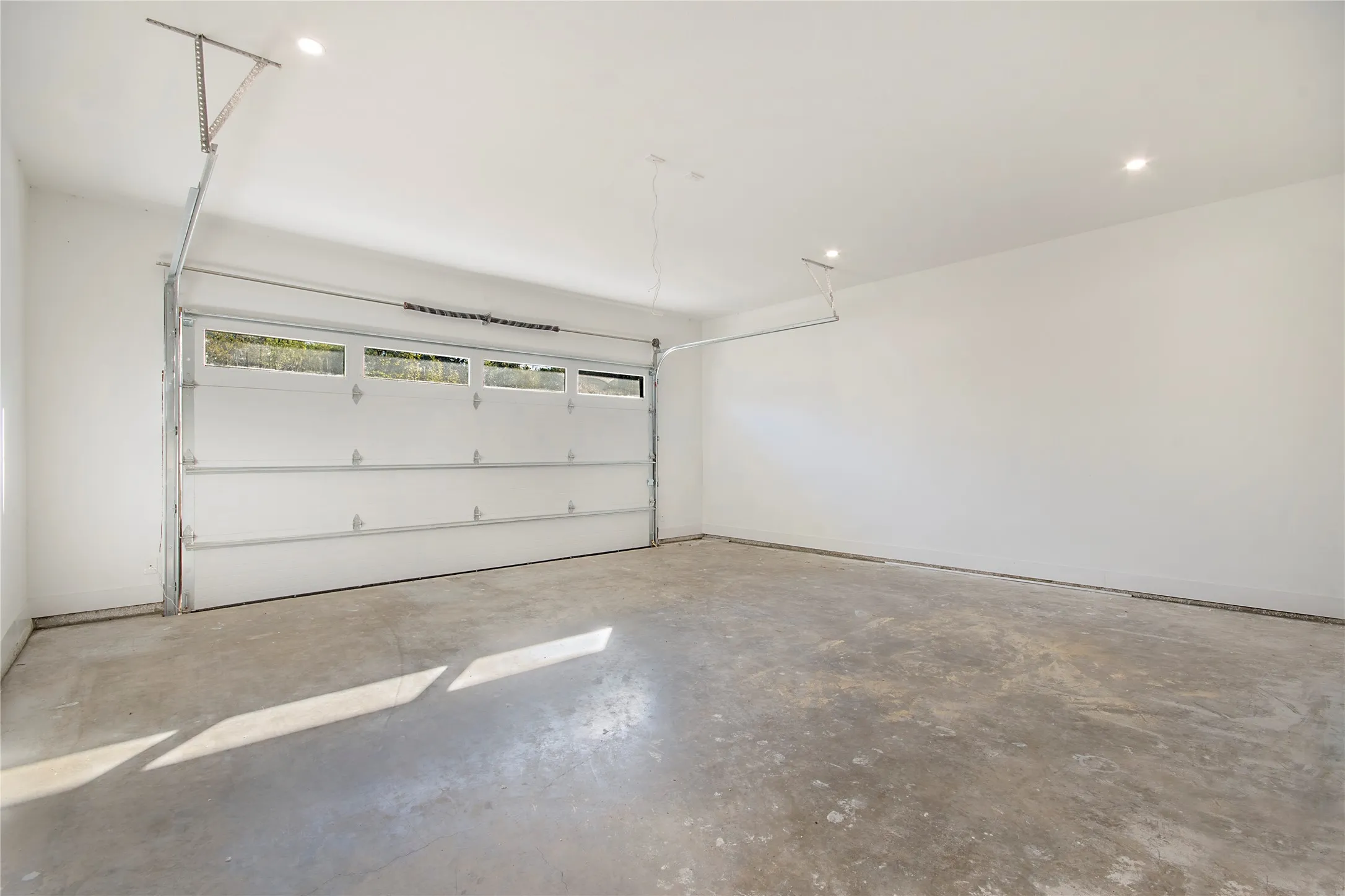Single Family Residence For Sale in Dallas County , 2005 Hearne Avenue, Dallas, Texas 75212, 4 Bedroom, 5 Bathroom, 2 Garage spaces, 2,894 Sqft, built in 2026, New Construction - Incomplete, mls#21102774, Real Estate Agent in Dallas, Homes For Sale in Dallas county, Homes For Sale in Dallas, Realtor in Dallas Texas, Real Estate Brokerage Independent Realty Texas, Luminita Cordes Realtor