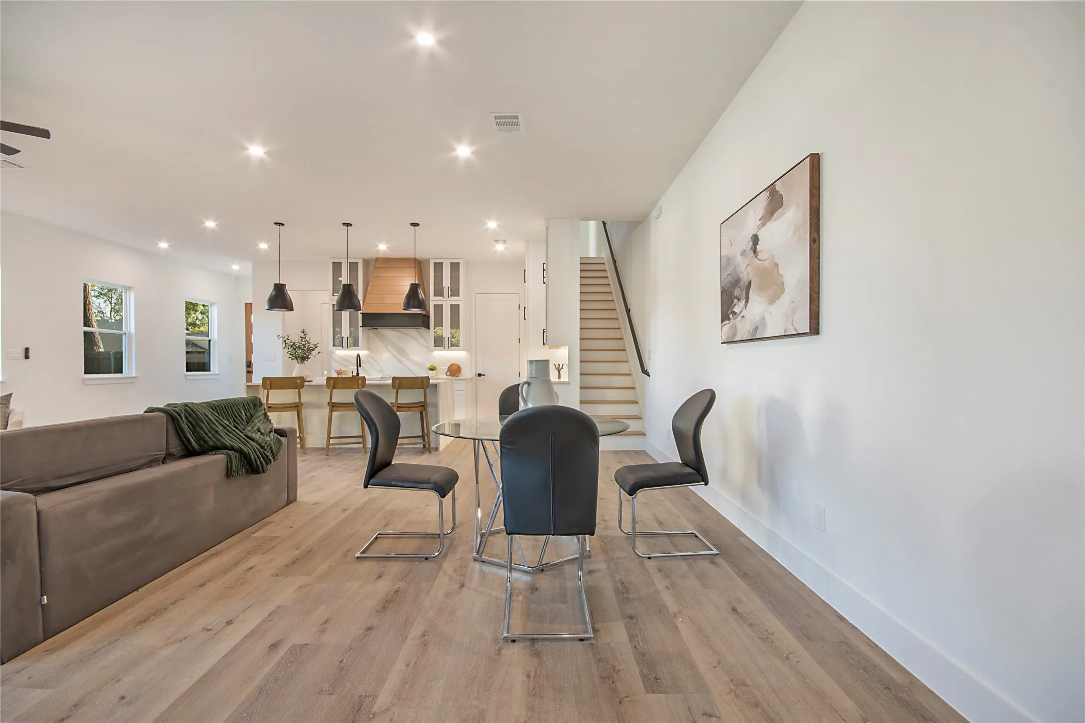 Single Family Residence For Sale in Dallas County , 2005 Hearne Avenue, Dallas, Texas 75212, 4 Bedroom, 5 Bathroom, 2 Garage spaces, 2,894 Sqft, built in 2026, New Construction - Incomplete, mls#21102774, Real Estate Agent in Dallas, Homes For Sale in Dallas county, Homes For Sale in Dallas, Realtor in Dallas Texas, Real Estate Brokerage Independent Realty Texas, Luminita Cordes Realtor