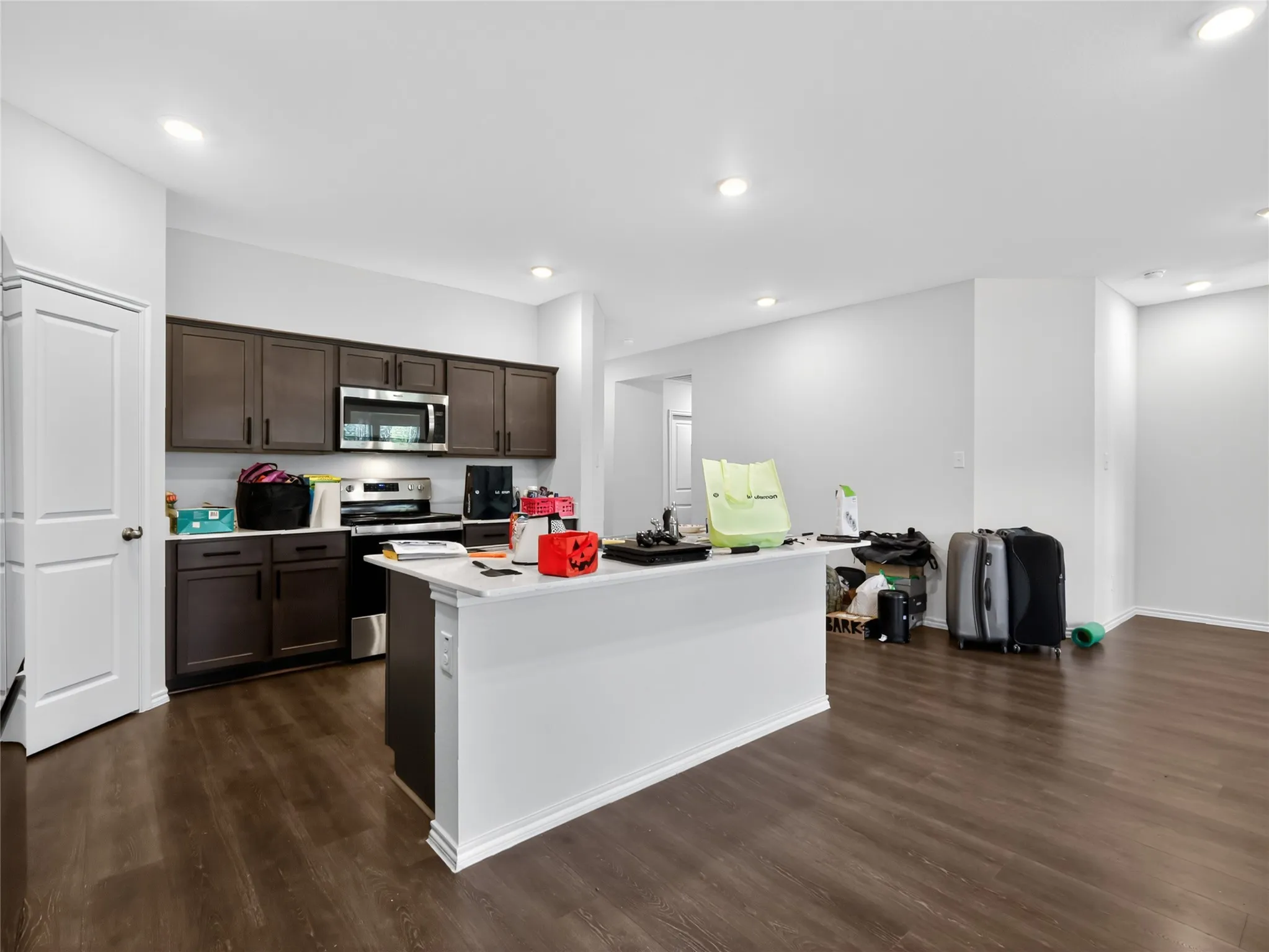 Single Family Residence For Sale in Hunt County , 111 Smarty Jones Street, Caddo Mills, Texas 75135, 4 Bedroom, 2 Bathroom, 2 Garage spaces, 1,525 Sqft, built in 2021, Price $212,000, mls#21101575, Real Estate Agent in Caddo Mills, Homes For Sale in Hunt county, Homes For Sale in Caddo Mills, Realtor in Caddo Mills Texas, Real Estate Brokerage Independent Realty Texas, Luminita Cordes Realtor