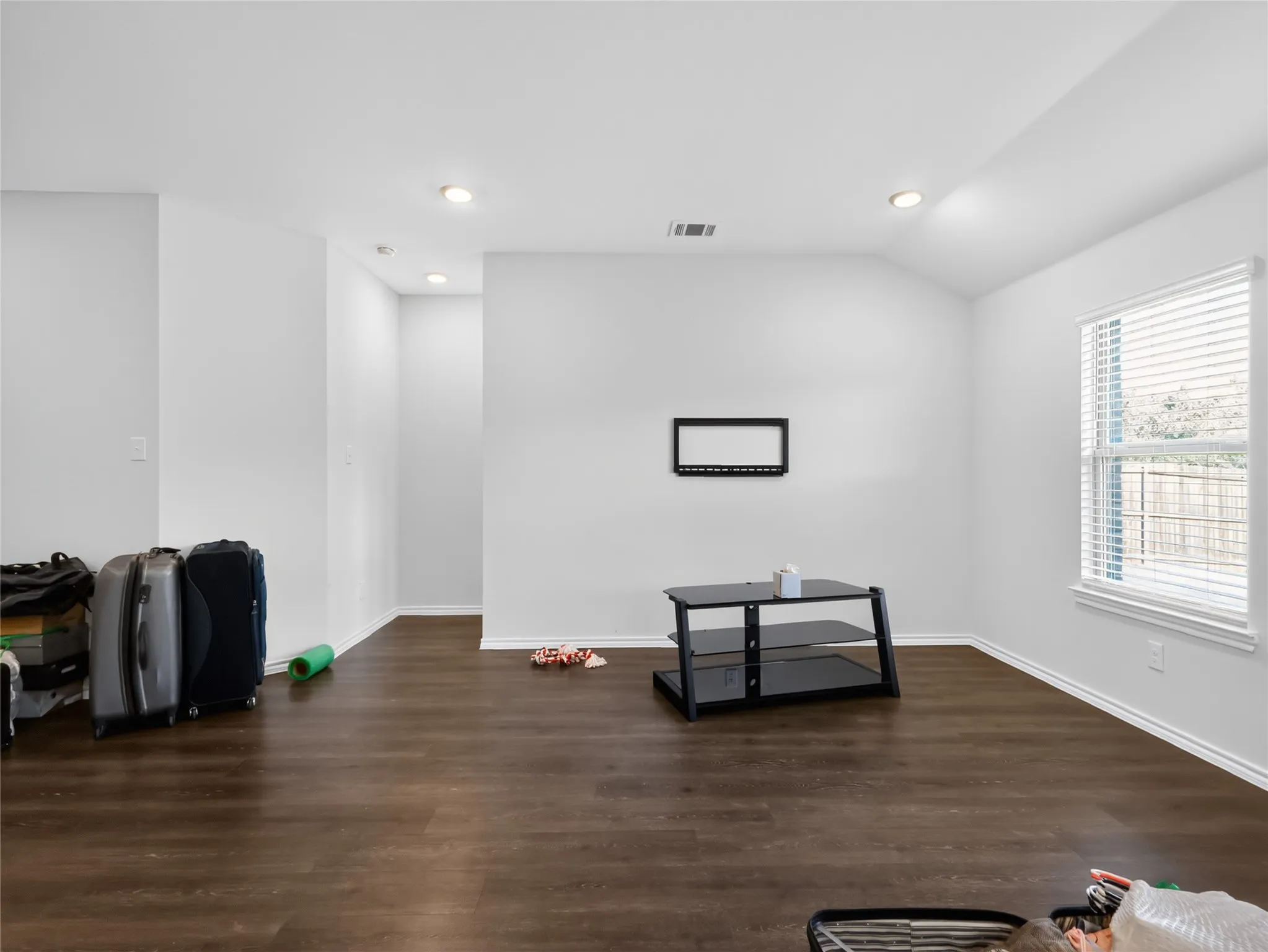 Single Family Residence For Sale in Hunt County , 111 Smarty Jones Street, Caddo Mills, Texas 75135, 4 Bedroom, 2 Bathroom, 2 Garage spaces, 1,525 Sqft, built in 2021, Price $212,000, mls#21101575, Real Estate Agent in Caddo Mills, Homes For Sale in Hunt county, Homes For Sale in Caddo Mills, Realtor in Caddo Mills Texas, Real Estate Brokerage Independent Realty Texas, Luminita Cordes Realtor