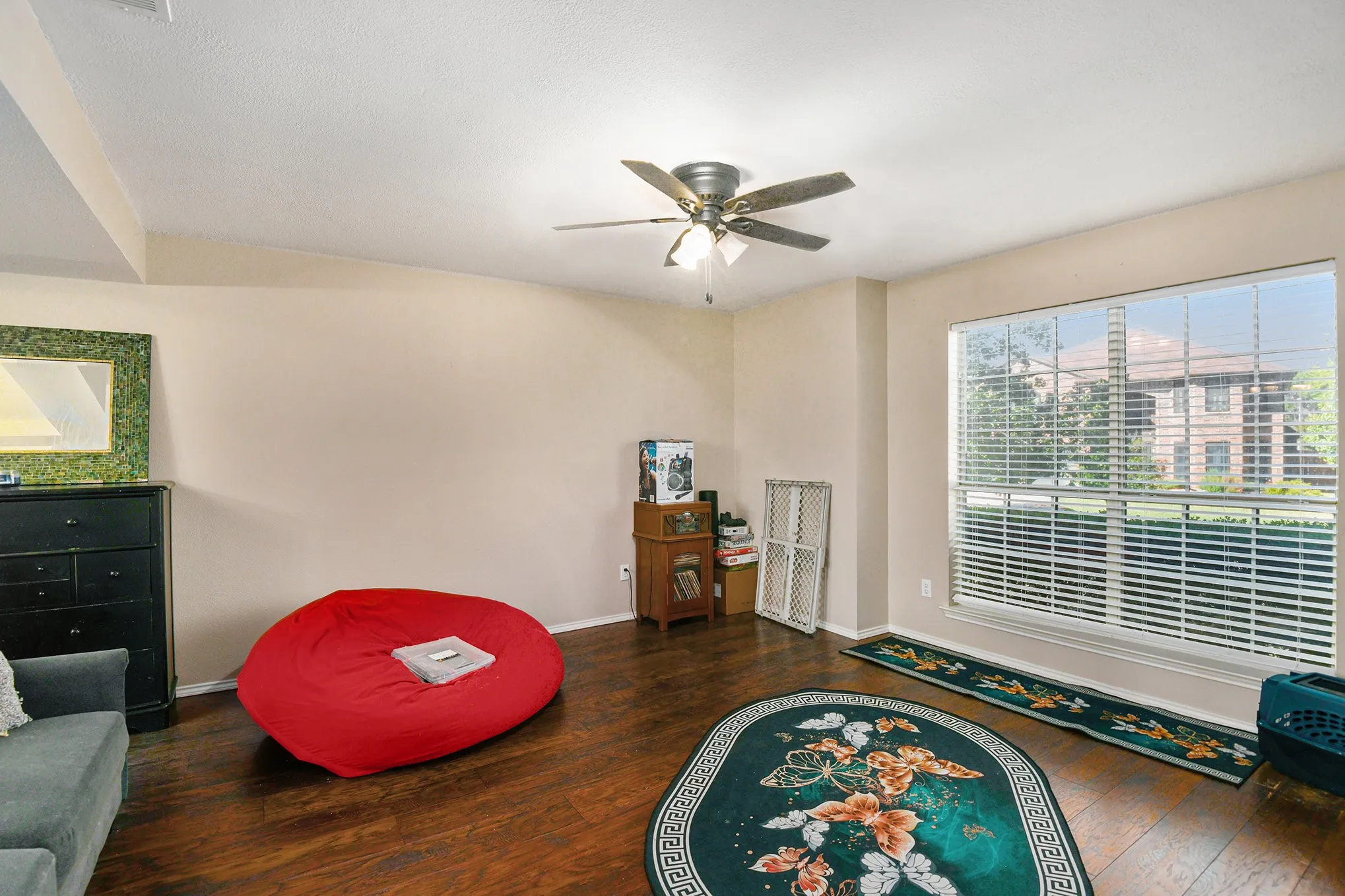 Single Family Residence For Sale in Tarrant County , 1229 Topeka Drive, Saginaw, Texas 76131, 6 Bedroom, 3 Bathroom, 2 Garage spaces, 3,981 Sqft, built in 1999, Preowned, mls#21103708, Real Estate Agent in Saginaw, Homes For Sale in Tarrant county, Homes For Sale in Saginaw, Realtor in Saginaw Texas, Real Estate Brokerage Independent Realty Texas, Luminita Cordes Realtor