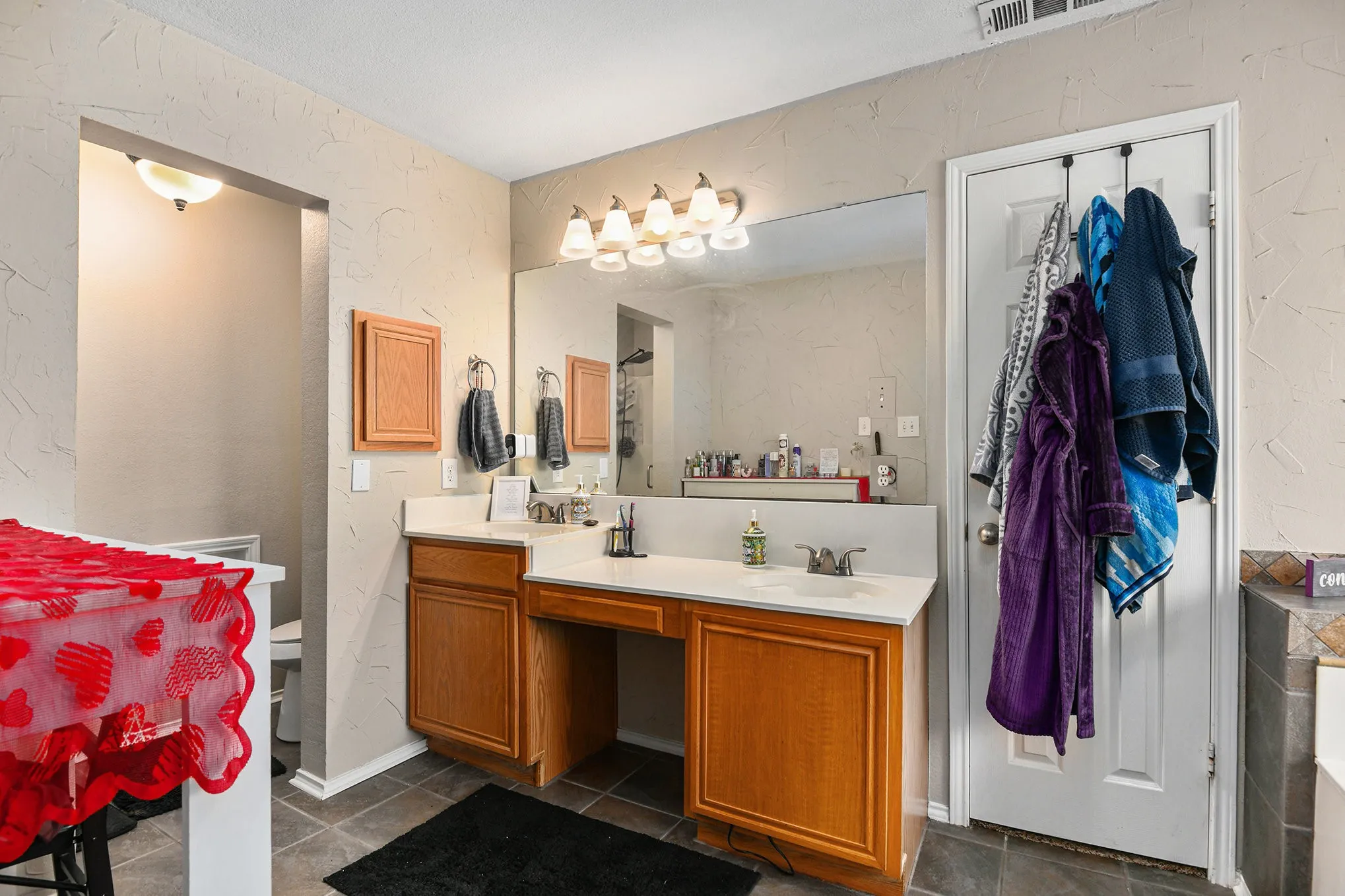 Single Family Residence For Sale in Tarrant County , 1229 Topeka Drive, Saginaw, Texas 76131, 6 Bedroom, 3 Bathroom, 2 Garage spaces, 3,981 Sqft, built in 1999, Preowned, mls#21103708, Real Estate Agent in Saginaw, Homes For Sale in Tarrant county, Homes For Sale in Saginaw, Realtor in Saginaw Texas, Real Estate Brokerage Independent Realty Texas, Luminita Cordes Realtor