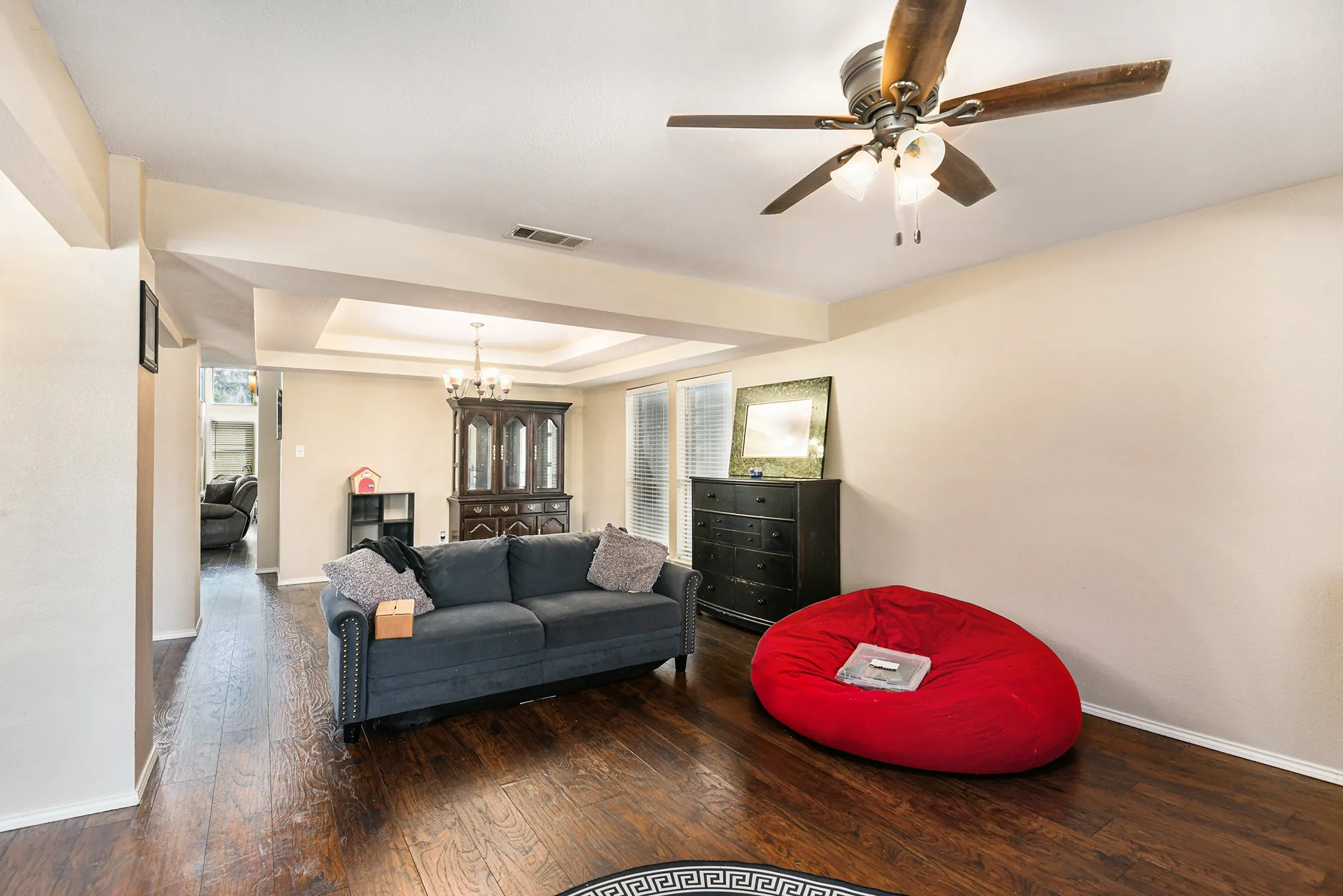 Single Family Residence For Sale in Tarrant County , 1229 Topeka Drive, Saginaw, Texas 76131, 6 Bedroom, 3 Bathroom, 2 Garage spaces, 3,981 Sqft, built in 1999, Preowned, mls#21103708, Real Estate Agent in Saginaw, Homes For Sale in Tarrant county, Homes For Sale in Saginaw, Realtor in Saginaw Texas, Real Estate Brokerage Independent Realty Texas, Luminita Cordes Realtor