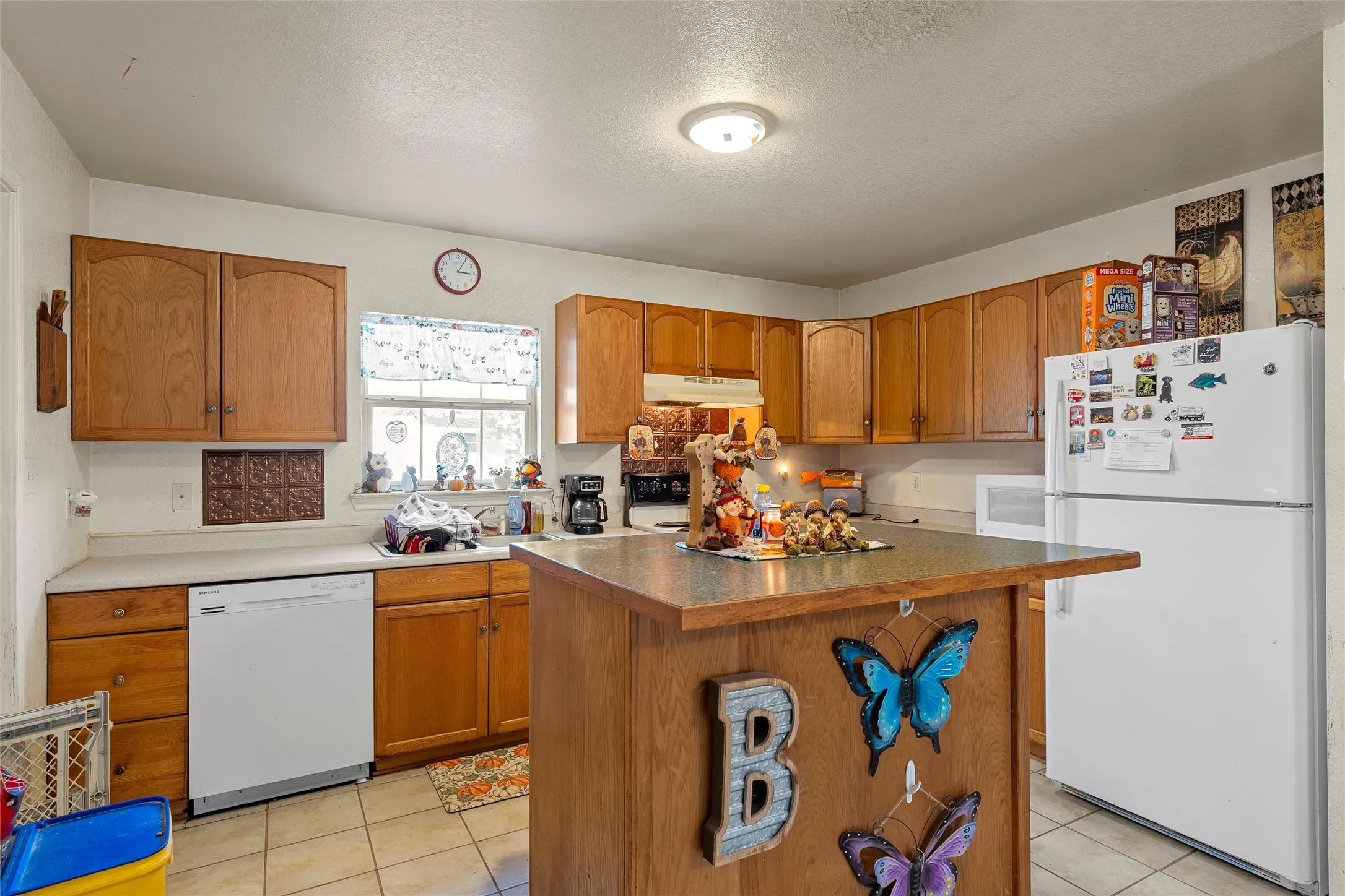 Single Family Residence For Sale in Mc Lennan County , 5288 Ft Graham Road, West, Texas 76691, 3 Bedrooms, 2 Bathrooms, Garage spaces, 1,232 Sqft, built in 2003, Price $175,000, mls#21103610, Real Estate Agent in West, Homes For Sale in Mc Lennan county, Homes For Sale in West, Realtor in West Texas, Real Estate Brokerage Independent Realty Texas, Luminita Cordes Realtor