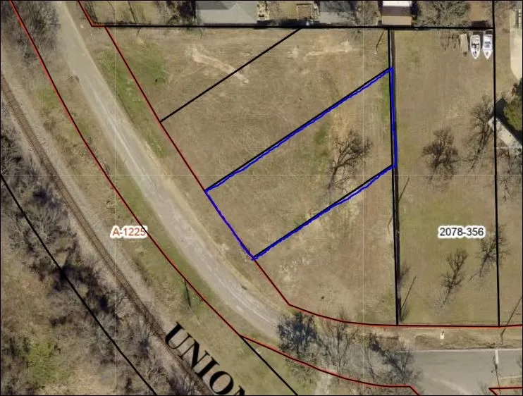 Unimproved Land For Sale in Tarrant County , 392 North Road, Kennedale, Texas 76060, 0, 0, Garage spaces, 0 Sqft, built in 0, Price $137,000, mls#21103572, Real Estate Agent in Kennedale, Homes For Sale in Tarrant county, Homes For Sale in Kennedale, Realtor in Kennedale Texas, Real Estate Brokerage Independent Realty Texas, Luminita Cordes Realtor