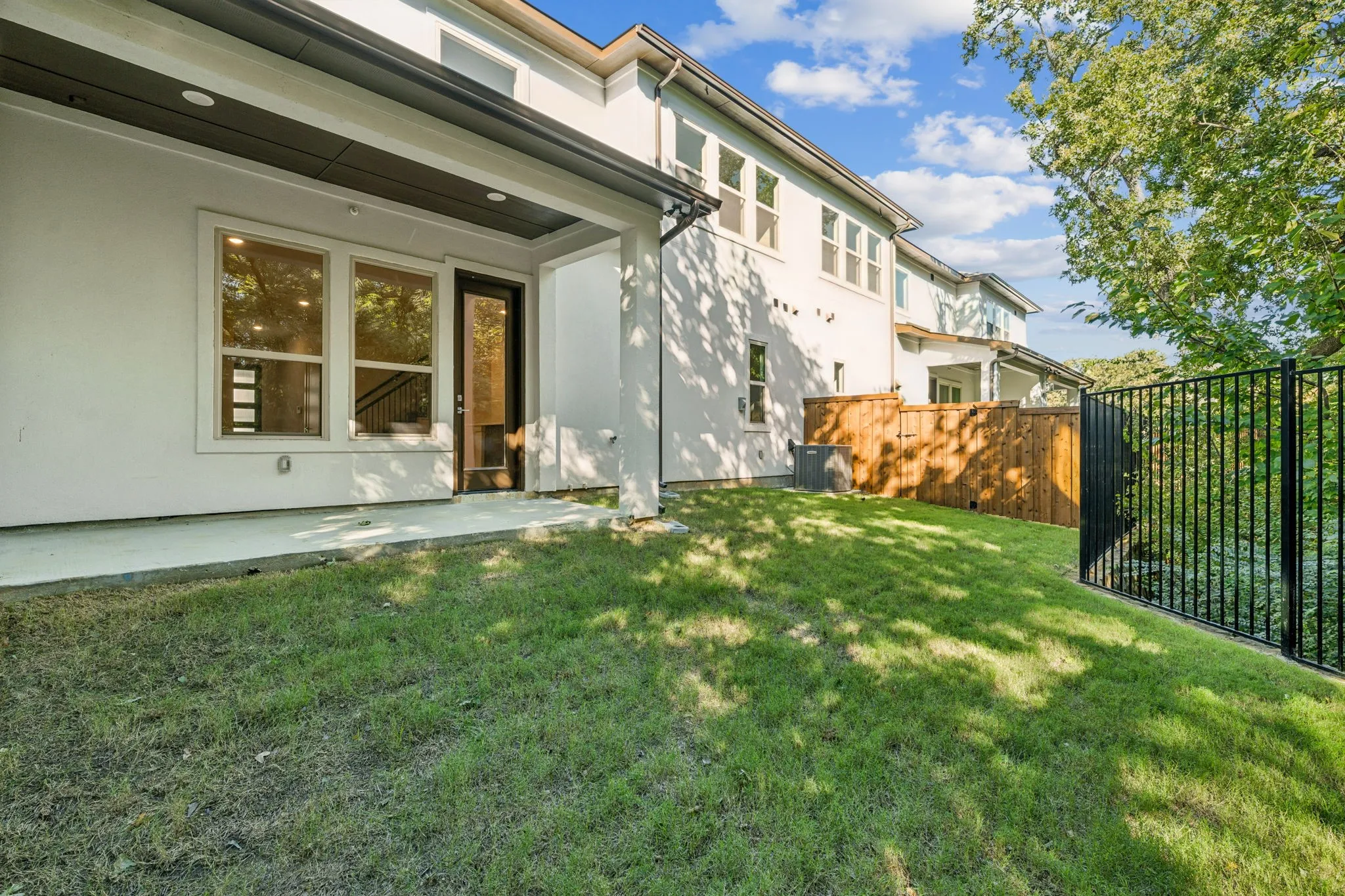 Each unit has fenced yard.