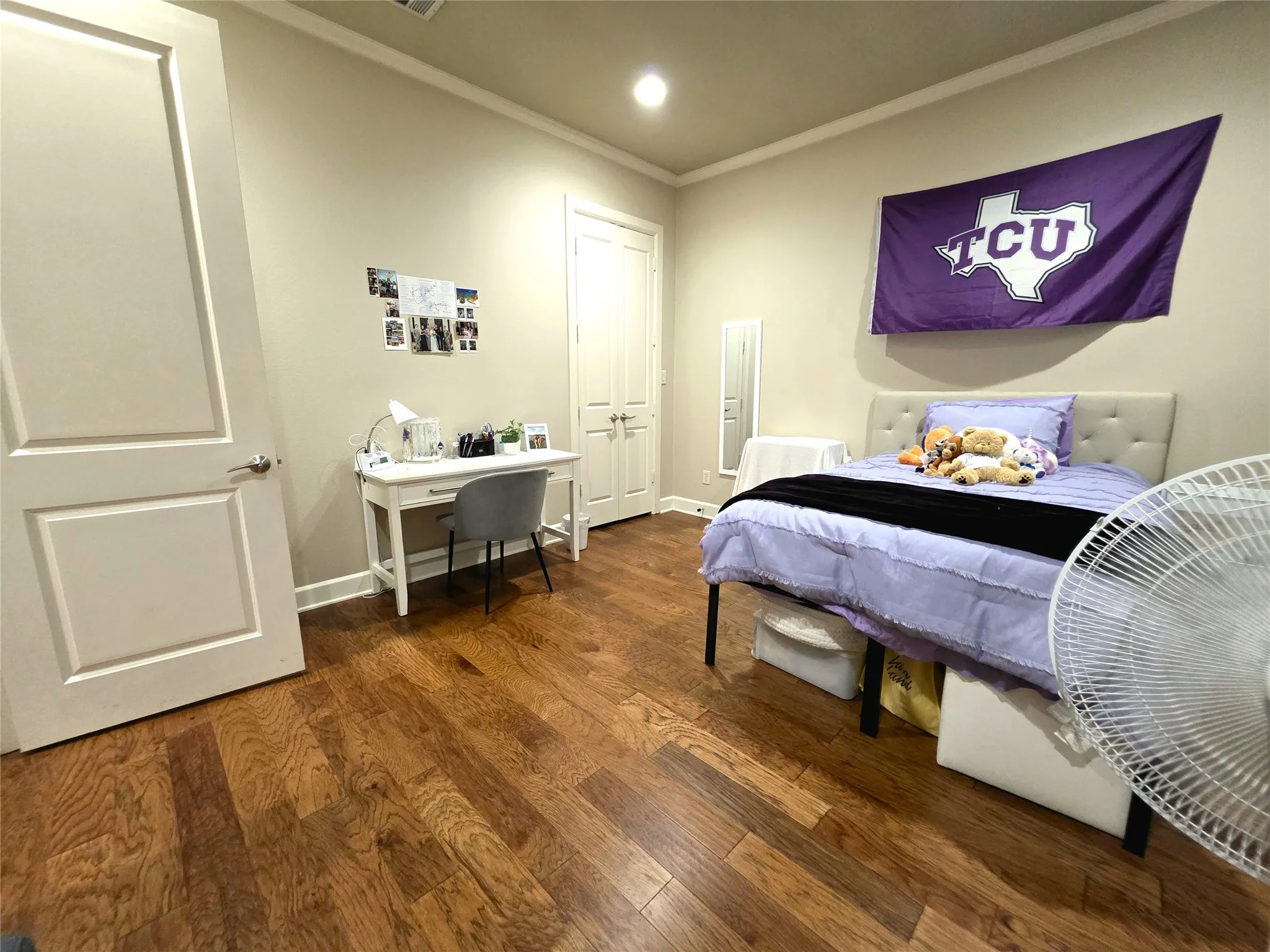 Condominium For Rent in Tarrant County , 2800 Sandage Avenue 206, Fort Worth, Texas 76109, 3 Bedrooms, 3 Bathrooms, 2 Garage spaces, 1,866 Sqft, built in 2008, Preowned, Price $3,150, mls#21098694, Real Estate Agent in Fort Worth, Homes For Rent in Tarrant county, Homes For Rent in Fort Worth, Realtor in Fort Worth Texas, Real Estate Brokerage Independent Realty Texas, Luminita Cordes Realtor