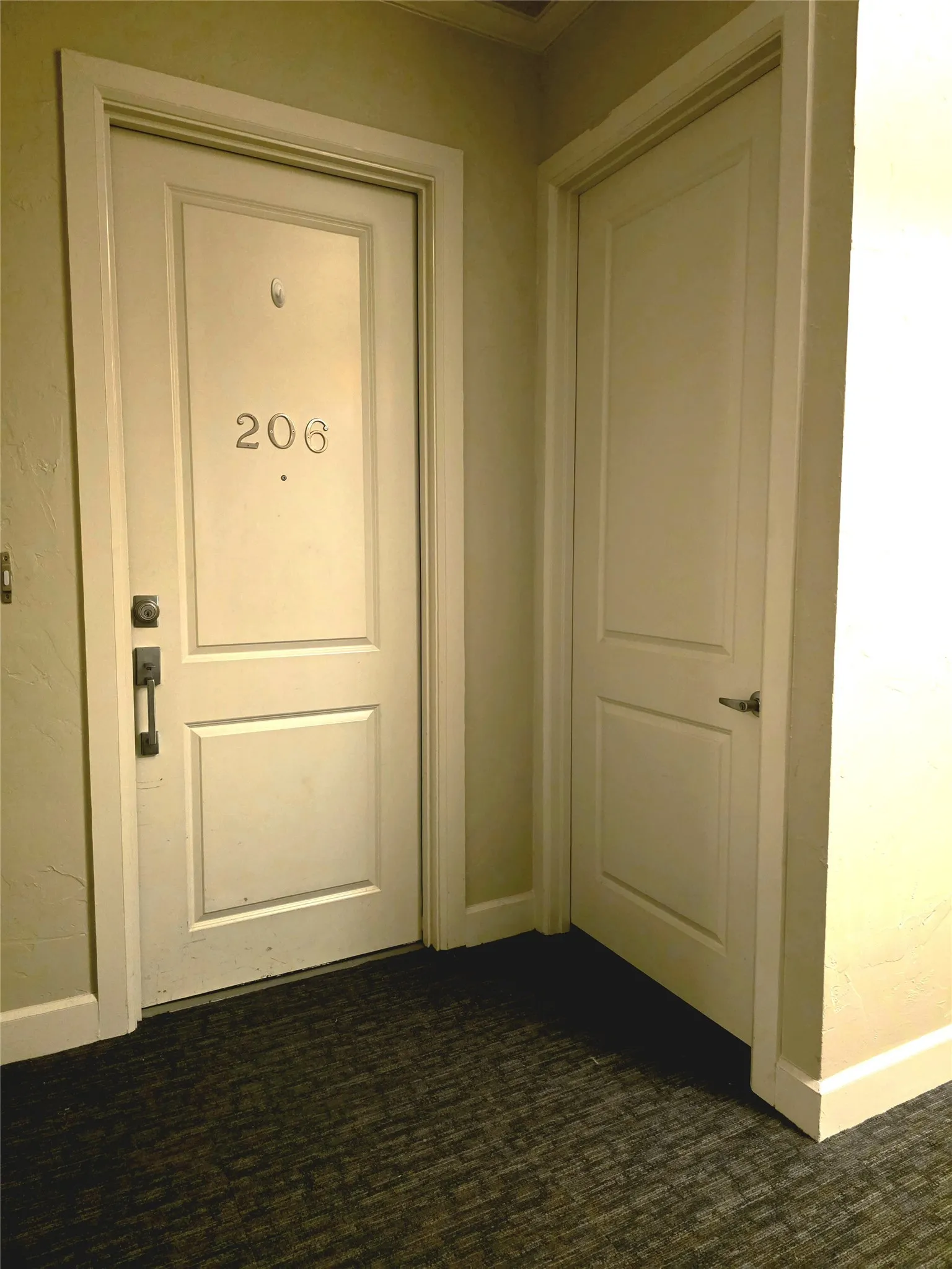 Condominium For Rent in Tarrant County , 2800 Sandage Avenue 206, Fort Worth, Texas 76109, 3 Bedrooms, 3 Bathrooms, 2 Garage spaces, 1,866 Sqft, built in 2008, Preowned, Price $3,150, mls#21098694, Real Estate Agent in Fort Worth, Homes For Rent in Tarrant county, Homes For Rent in Fort Worth, Realtor in Fort Worth Texas, Real Estate Brokerage Independent Realty Texas, Luminita Cordes Realtor