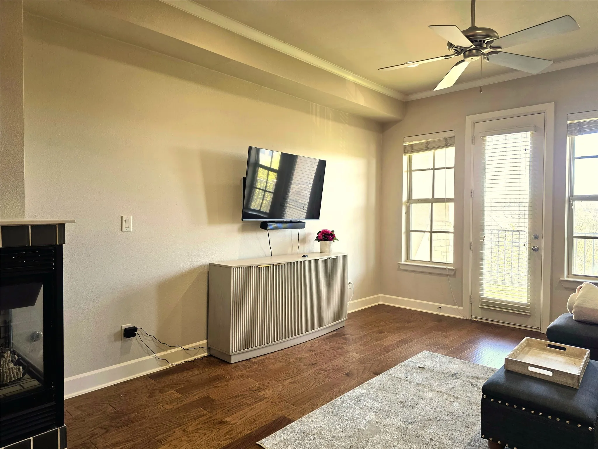 Condominium For Rent in Tarrant County , 2800 Sandage Avenue 206, Fort Worth, Texas 76109, 3 Bedrooms, 3 Bathrooms, 2 Garage spaces, 1,866 Sqft, built in 2008, Preowned, Price $3,150, mls#21098694, Real Estate Agent in Fort Worth, Homes For Rent in Tarrant county, Homes For Rent in Fort Worth, Realtor in Fort Worth Texas, Real Estate Brokerage Independent Realty Texas, Luminita Cordes Realtor