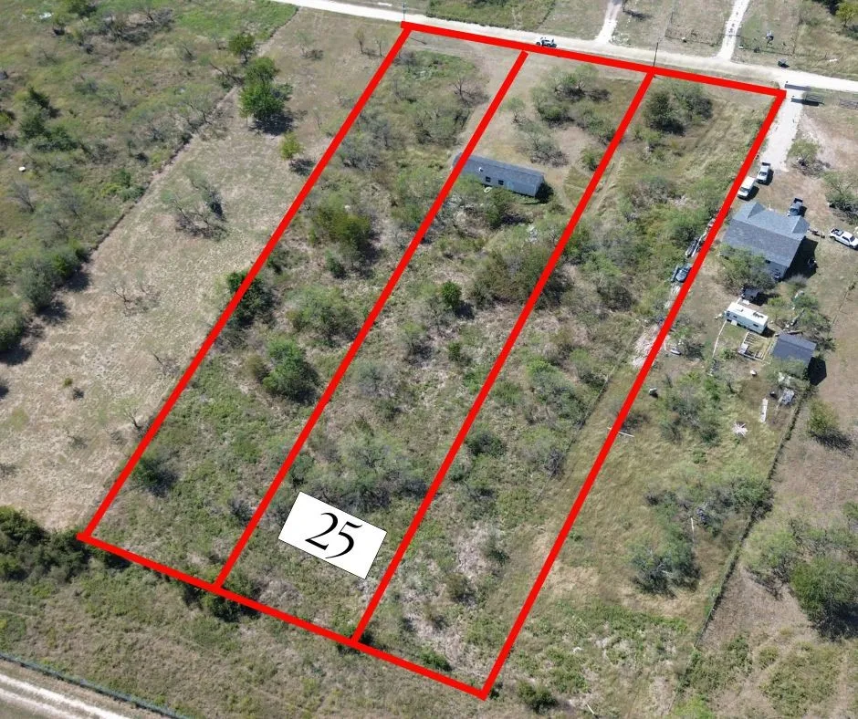 Map / location featuring property parcel outlined