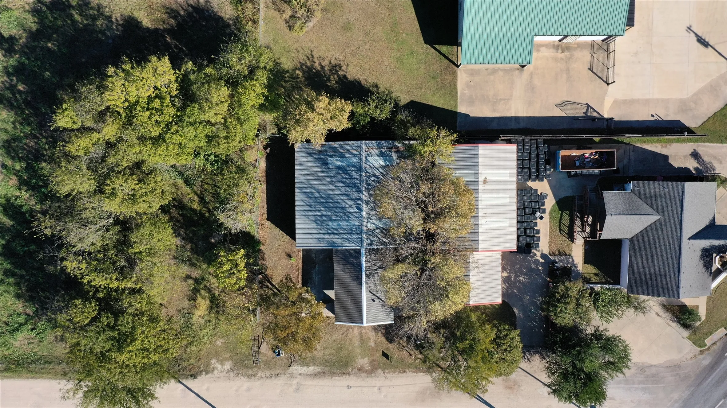 Warehouse For Sale in Van Zandt County , 231 Ash Lane, Wills Point, Texas 75169, 0, 0, Garage spaces, 0 Sqft, built in 1960, Preowned, Price $179,900, mls#21104775, Real Estate Agent in Wills Point, Homes For Sale in Van Zandt county, Homes For Sale in Wills Point, Realtor in Wills Point Texas, Real Estate Brokerage Independent Realty Texas, Luminita Cordes Realtor