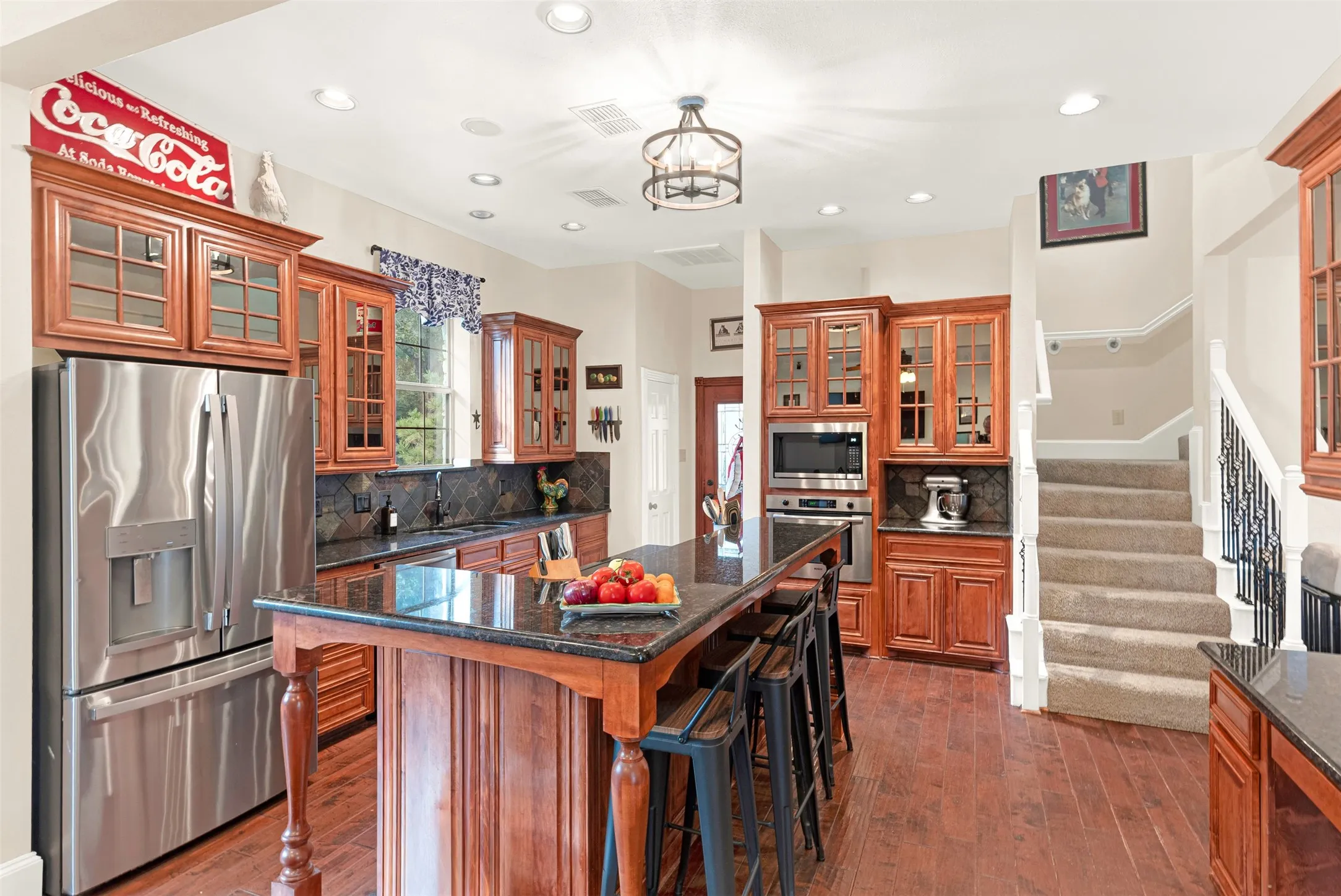 Single Family Residence For Sale in Kaufman County , 1166 Winding Wood Trail, Scurry, Texas 75158, 4 Bedroom, 5 Bathroom, 3 Garage spaces, 4,116 Sqft, built in 2006, mls#21097371, Real Estate Agent in Scurry, Homes For Sale in Kaufman county, Homes For Sale in Scurry, Realtor in Scurry Texas, Real Estate Brokerage Independent Realty Texas, Luminita Cordes Realtor