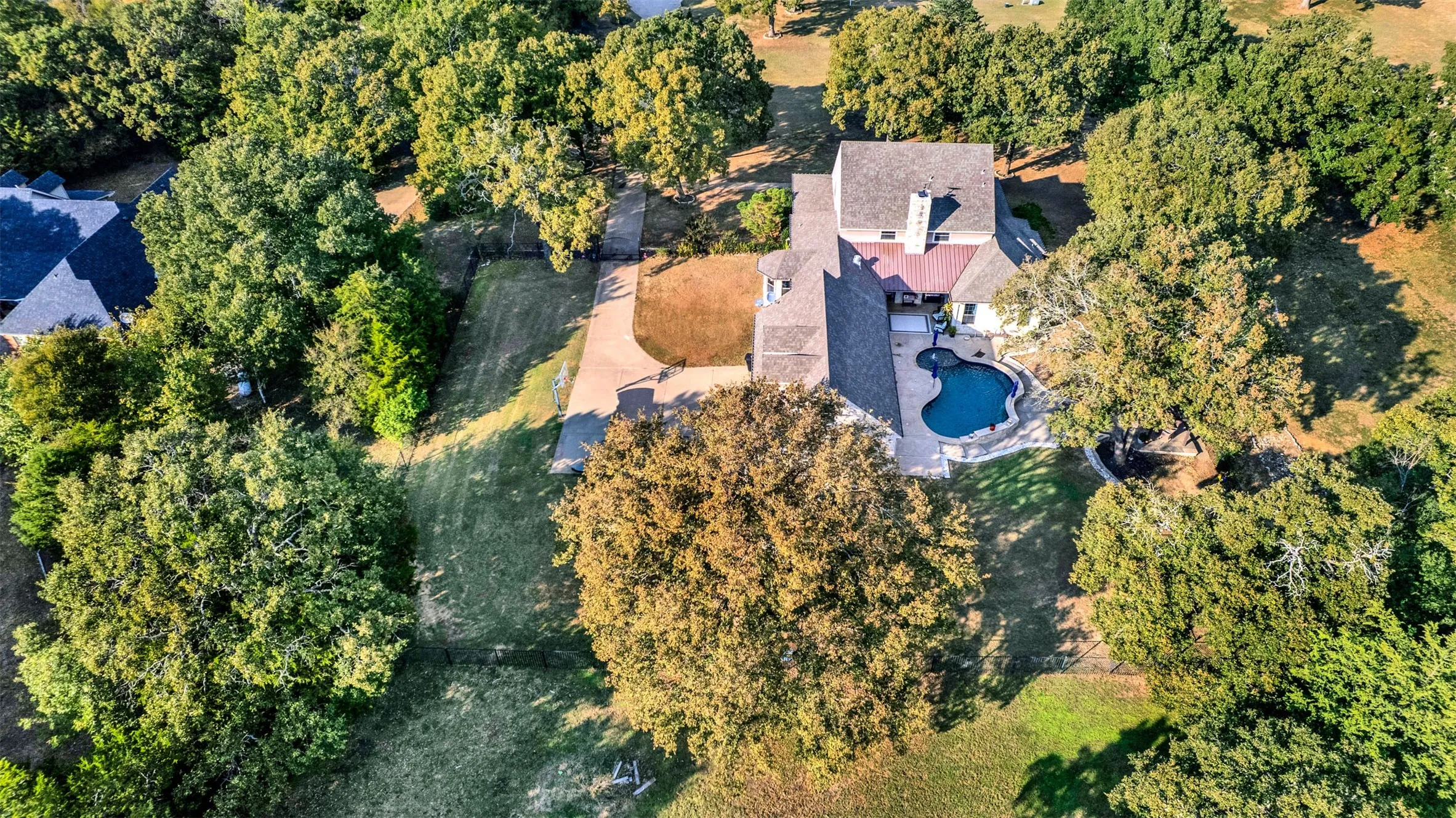 Single Family Residence For Sale in Kaufman County , 1166 Winding Wood Trail, Scurry, Texas 75158, 4 Bedroom, 5 Bathroom, 3 Garage spaces, 4,116 Sqft, built in 2006, mls#21097371, Real Estate Agent in Scurry, Homes For Sale in Kaufman county, Homes For Sale in Scurry, Realtor in Scurry Texas, Real Estate Brokerage Independent Realty Texas, Luminita Cordes Realtor