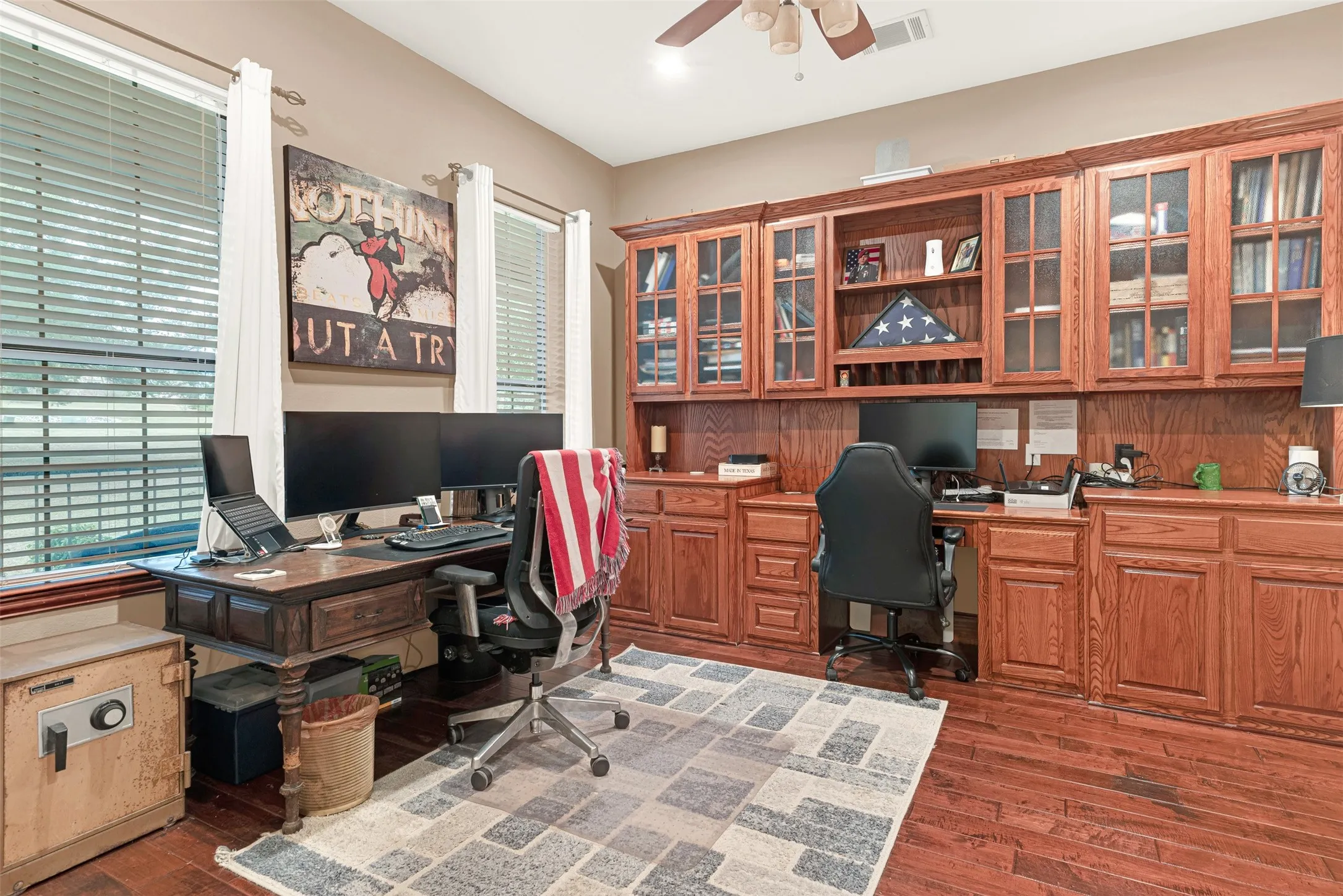 Single Family Residence For Sale in Kaufman County , 1166 Winding Wood Trail, Scurry, Texas 75158, 4 Bedroom, 5 Bathroom, 3 Garage spaces, 4,116 Sqft, built in 2006, mls#21097371, Real Estate Agent in Scurry, Homes For Sale in Kaufman county, Homes For Sale in Scurry, Realtor in Scurry Texas, Real Estate Brokerage Independent Realty Texas, Luminita Cordes Realtor