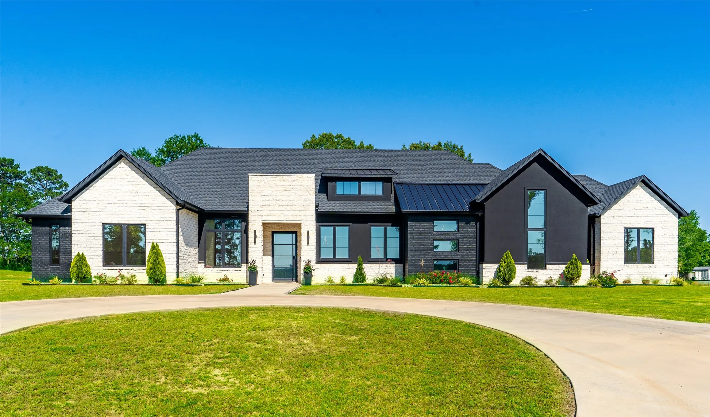 Single Family Residence For Sale in Harrison County , 2804 Buchanan Road, Hallsville, Texas 75650, 4 Bedroom, 3 Bathroom, 2 Garage spaces, 3,117 Sqft, built in 2024, mls#21104994, Real Estate Agent in Hallsville, Homes For Sale in Harrison county, Homes For Sale in Hallsville, Realtor in Hallsville Texas, Real Estate Brokerage Independent Realty Texas, Luminita Cordes Realtor