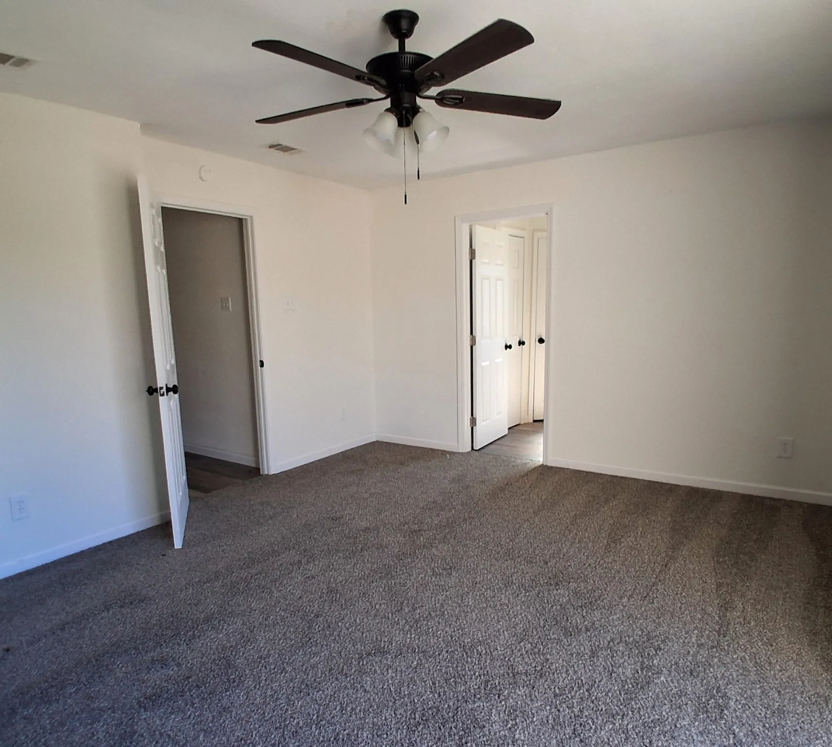 Single Family Residence For Sale in Fannin County , 5291 Fm 2029, Telephone, Texas 75488, 4 Bedroom, 3 Bathroom, 2 Garage spaces, 2,643 Sqft, built in 1993, mls#21102822, Real Estate Agent in Telephone, Homes For Sale in Fannin county, Homes For Sale in Telephone, Realtor in Telephone Texas, Real Estate Brokerage Independent Realty Texas, Luminita Cordes Realtor