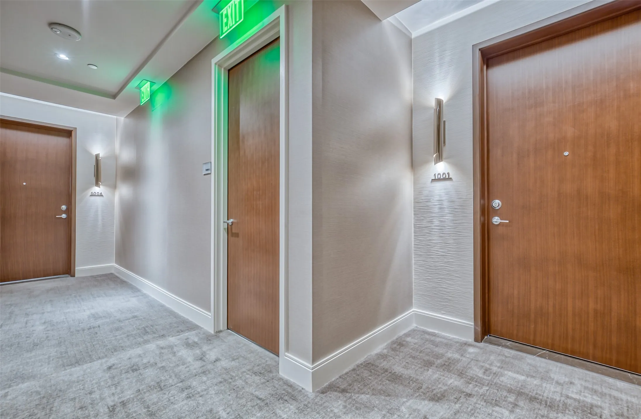 Entrance unit 1001