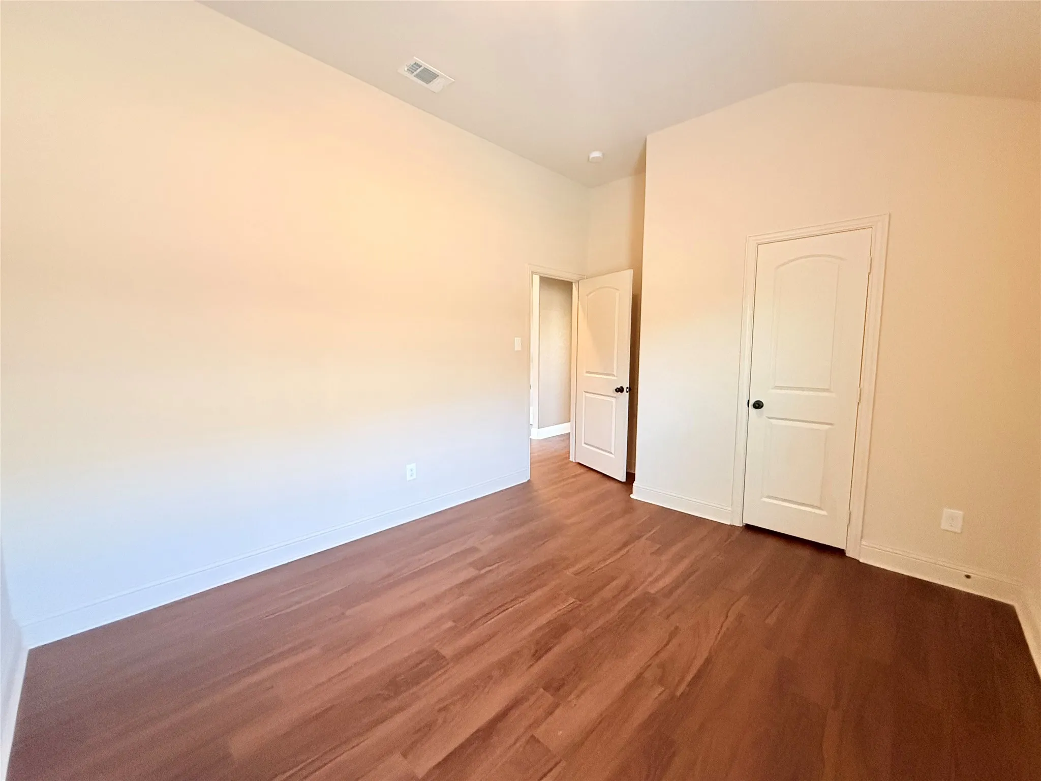 Single Family Residence For Sale in Kaufman County , 2106 Danibelle Drive, Forney, Texas 75126, 4 Bedroom, 2 Bathroom, 2 Garage spaces, 1,950 Sqft, built in 2017, mls#21102878, Real Estate Agent in Forney, Homes For Sale in Kaufman county, Homes For Sale in Forney, Realtor in Forney Texas, Real Estate Brokerage Independent Realty Texas, Luminita Cordes Realtor