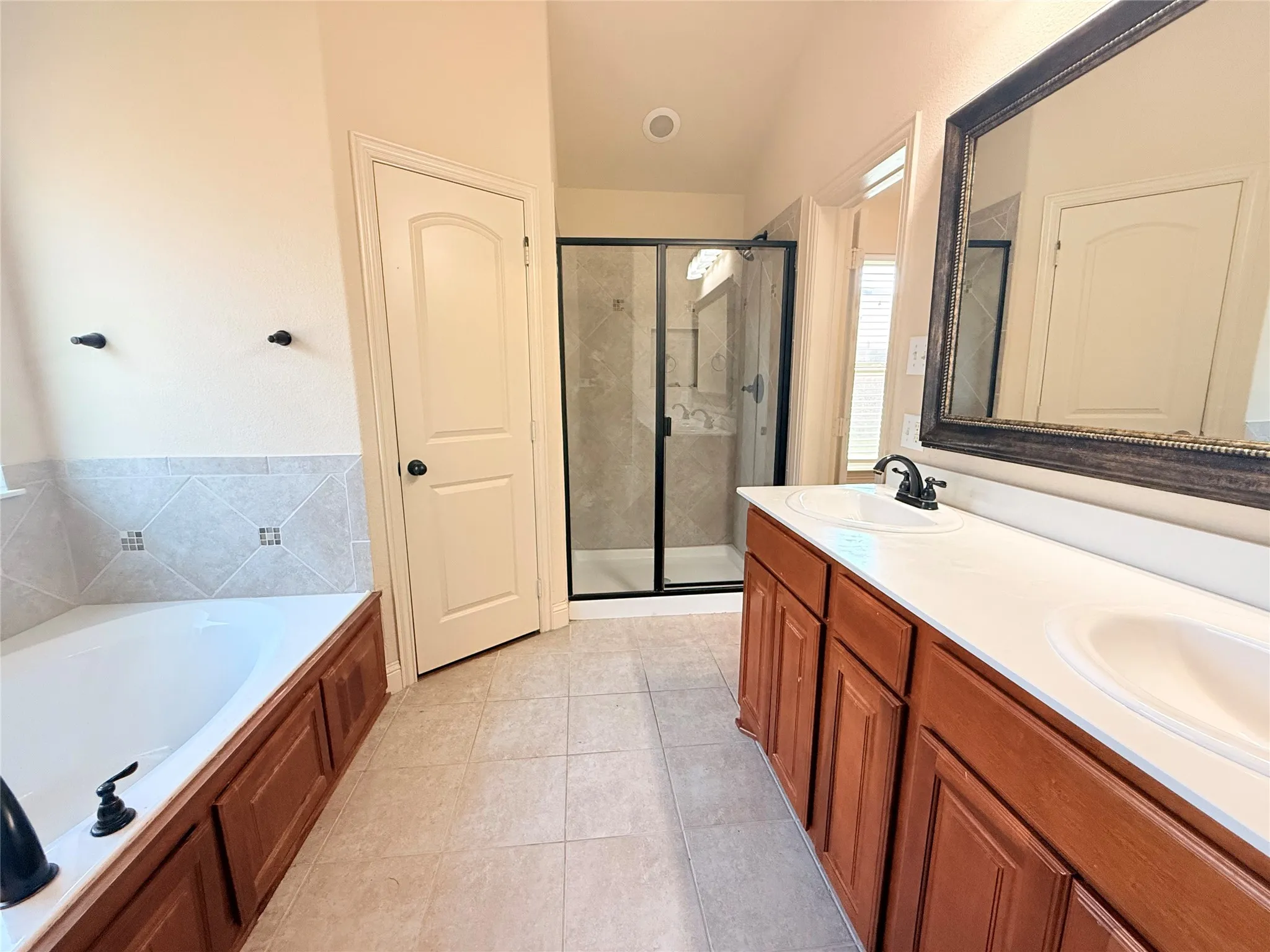 Single Family Residence For Sale in Kaufman County , 2106 Danibelle Drive, Forney, Texas 75126, 4 Bedroom, 2 Bathroom, 2 Garage spaces, 1,950 Sqft, built in 2017, mls#21102878, Real Estate Agent in Forney, Homes For Sale in Kaufman county, Homes For Sale in Forney, Realtor in Forney Texas, Real Estate Brokerage Independent Realty Texas, Luminita Cordes Realtor