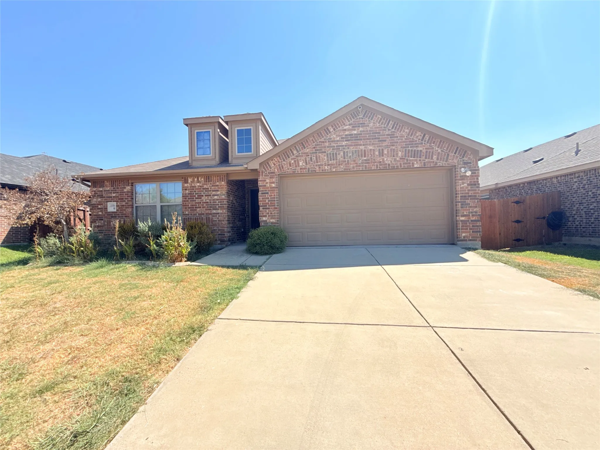 Single Family Residence For Sale in Kaufman County , 2106 Danibelle Drive, Forney, Texas 75126, 4 Bedroom, 2 Bathroom, 2 Garage spaces, 1,950 Sqft, built in 2017, mls#21102878, Real Estate Agent in Forney, Homes For Sale in Kaufman county, Homes For Sale in Forney, Realtor in Forney Texas, Real Estate Brokerage Independent Realty Texas, Luminita Cordes Realtor
