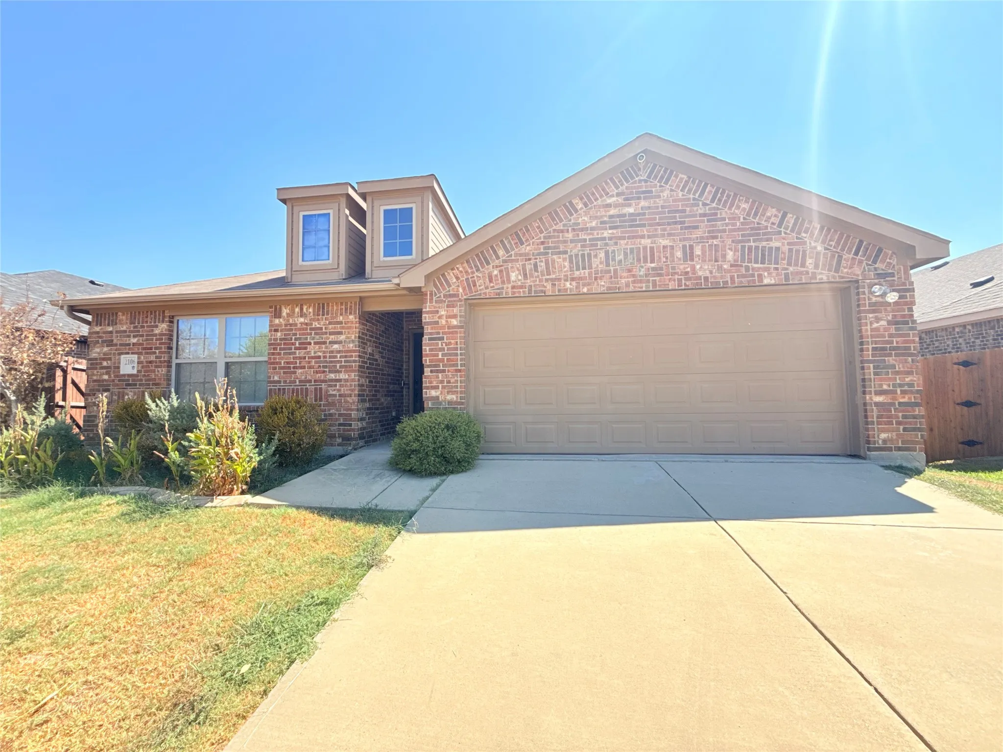 Single Family Residence For Sale in Kaufman County , 2106 Danibelle Drive, Forney, Texas 75126, 4 Bedroom, 2 Bathroom, 2 Garage spaces, 1,950 Sqft, built in 2017, mls#21102878, Real Estate Agent in Forney, Homes For Sale in Kaufman county, Homes For Sale in Forney, Realtor in Forney Texas, Real Estate Brokerage Independent Realty Texas, Luminita Cordes Realtor