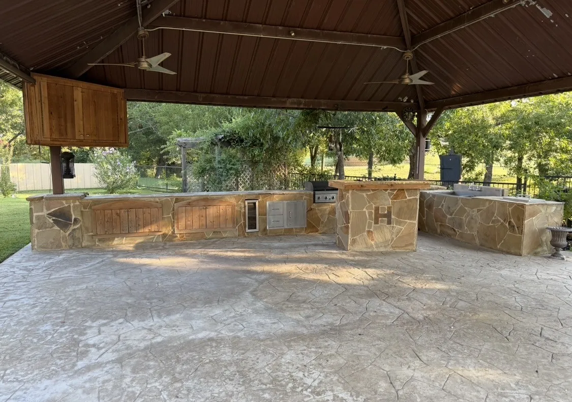 Single Family Residence For Sale in Kaufman County , 13250 Fm 3039, Crandall, Texas 75114, 3 Bedroom, 2 Bathroom, 5 Garage spaces, 4,358 Sqft, built in 2004, mls#21105342, Real Estate Agent in Crandall, Homes For Sale in Kaufman county, Homes For Sale in Crandall, Realtor in Crandall Texas, Real Estate Brokerage Independent Realty Texas, Luminita Cordes Realtor