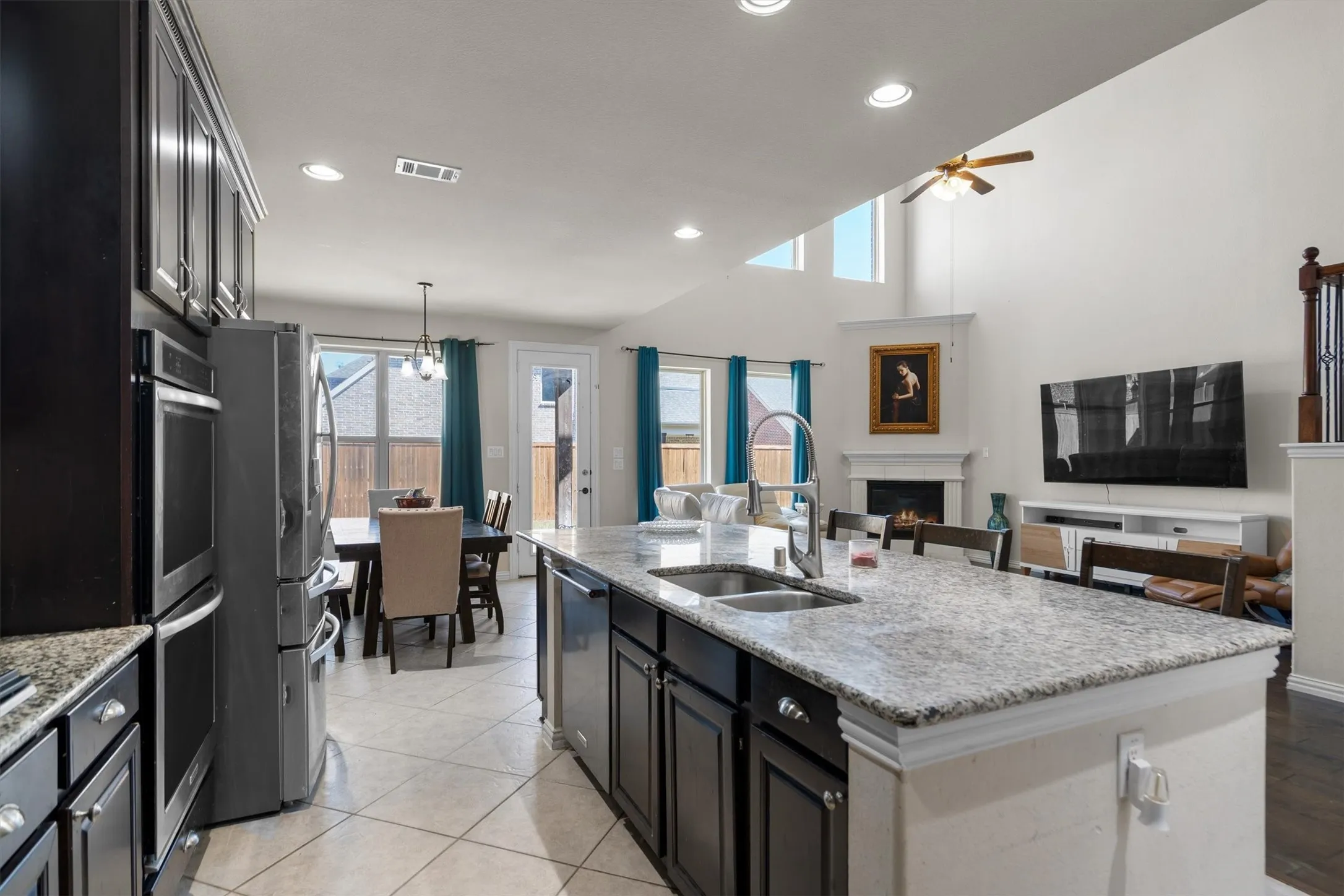 Single Family Residence For Sale in Tarrant County , 7280 Cana, Grand Prairie, Texas 75054, 5 Bedroom, 5 Bathroom, 2 Garage spaces, 4,537 Sqft, built in 2013, Preowned, Price $600,000, mls#21099681, Real Estate Agent in Grand Prairie, Homes For Sale in Tarrant county, Homes For Sale in Grand Prairie, Realtor in Grand Prairie Texas, Real Estate Brokerage Independent Realty Texas, Luminita Cordes Realtor