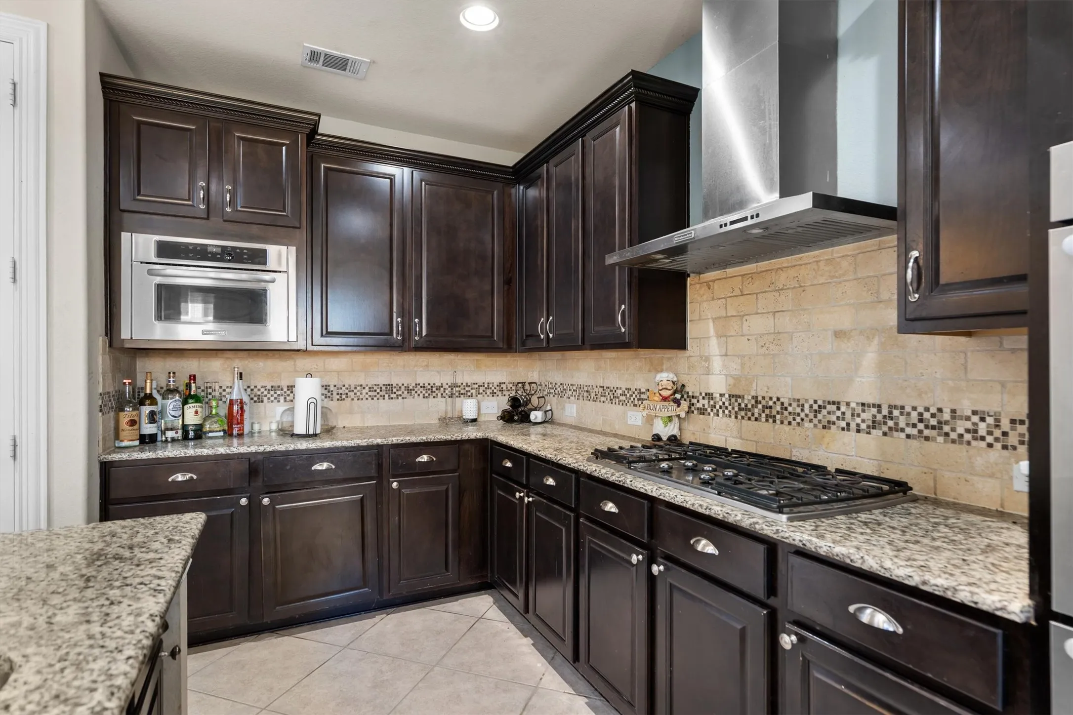 Single Family Residence For Sale in Tarrant County , 7280 Cana, Grand Prairie, Texas 75054, 5 Bedroom, 5 Bathroom, 2 Garage spaces, 4,537 Sqft, built in 2013, Preowned, Price $600,000, mls#21099681, Real Estate Agent in Grand Prairie, Homes For Sale in Tarrant county, Homes For Sale in Grand Prairie, Realtor in Grand Prairie Texas, Real Estate Brokerage Independent Realty Texas, Luminita Cordes Realtor