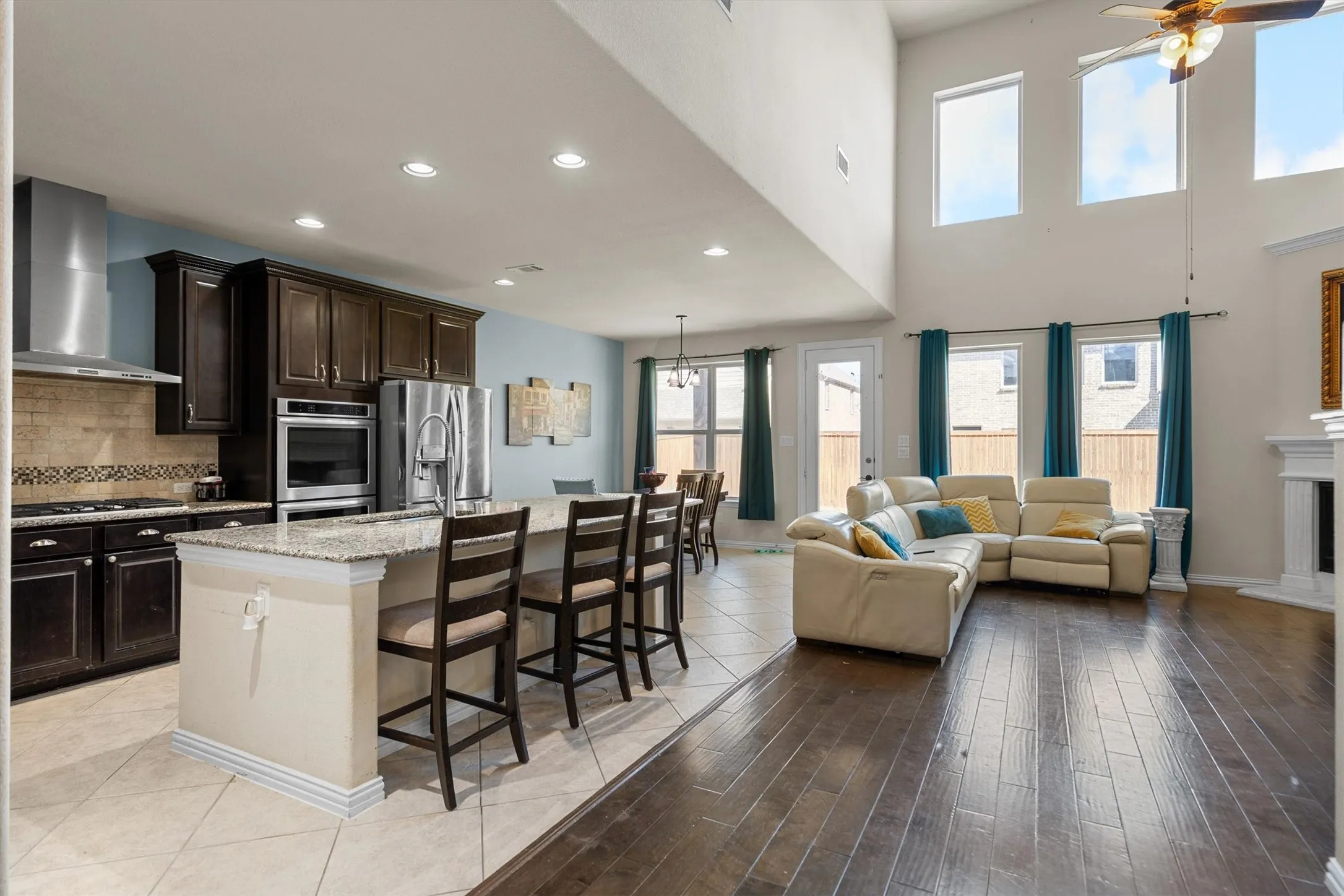 Single Family Residence For Sale in Tarrant County , 7280 Cana, Grand Prairie, Texas 75054, 5 Bedroom, 5 Bathroom, 2 Garage spaces, 4,537 Sqft, built in 2013, Preowned, Price $600,000, mls#21099681, Real Estate Agent in Grand Prairie, Homes For Sale in Tarrant county, Homes For Sale in Grand Prairie, Realtor in Grand Prairie Texas, Real Estate Brokerage Independent Realty Texas, Luminita Cordes Realtor