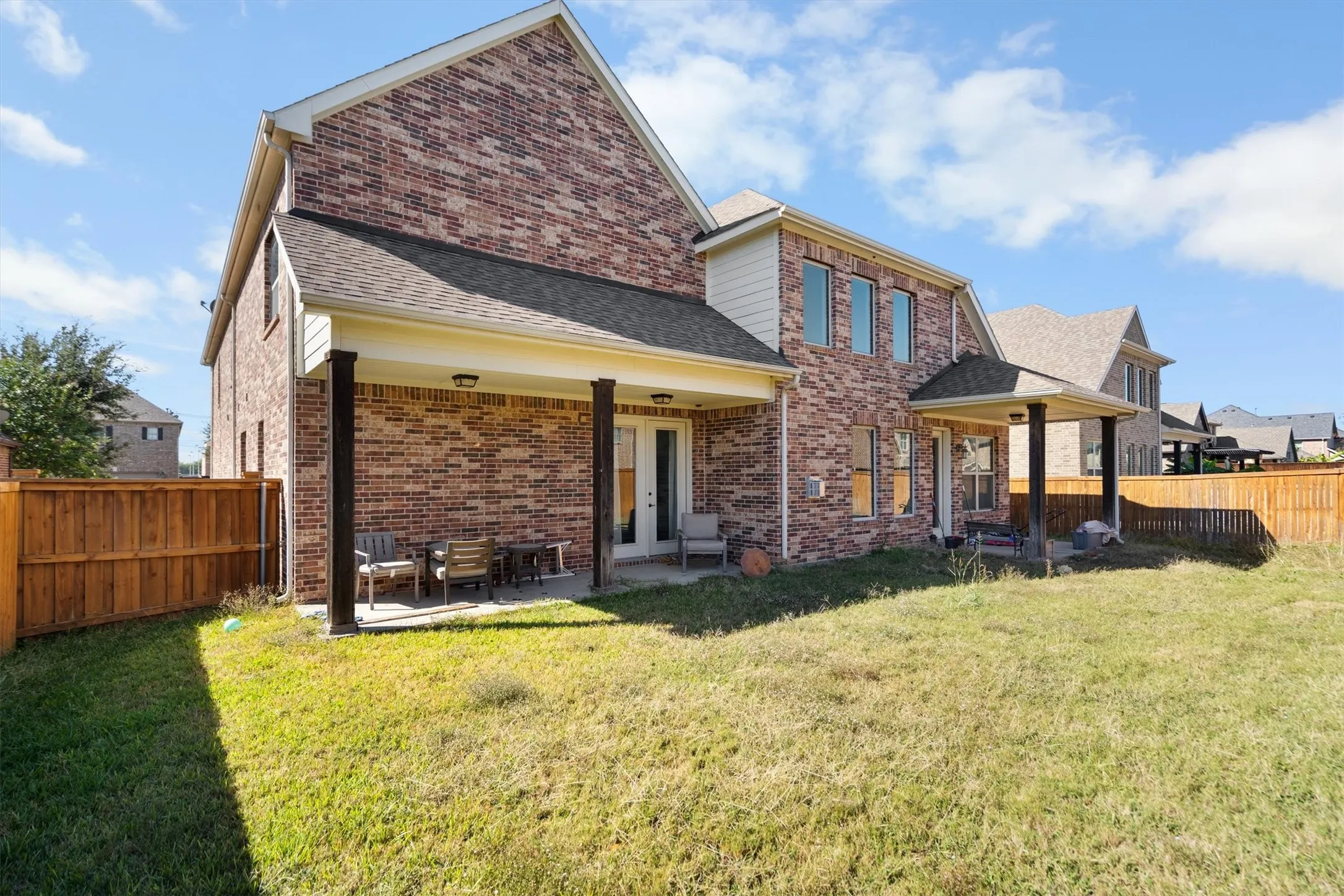 Single Family Residence For Sale in Tarrant County , 7280 Cana, Grand Prairie, Texas 75054, 5 Bedroom, 5 Bathroom, 2 Garage spaces, 4,537 Sqft, built in 2013, Preowned, Price $600,000, mls#21099681, Real Estate Agent in Grand Prairie, Homes For Sale in Tarrant county, Homes For Sale in Grand Prairie, Realtor in Grand Prairie Texas, Real Estate Brokerage Independent Realty Texas, Luminita Cordes Realtor