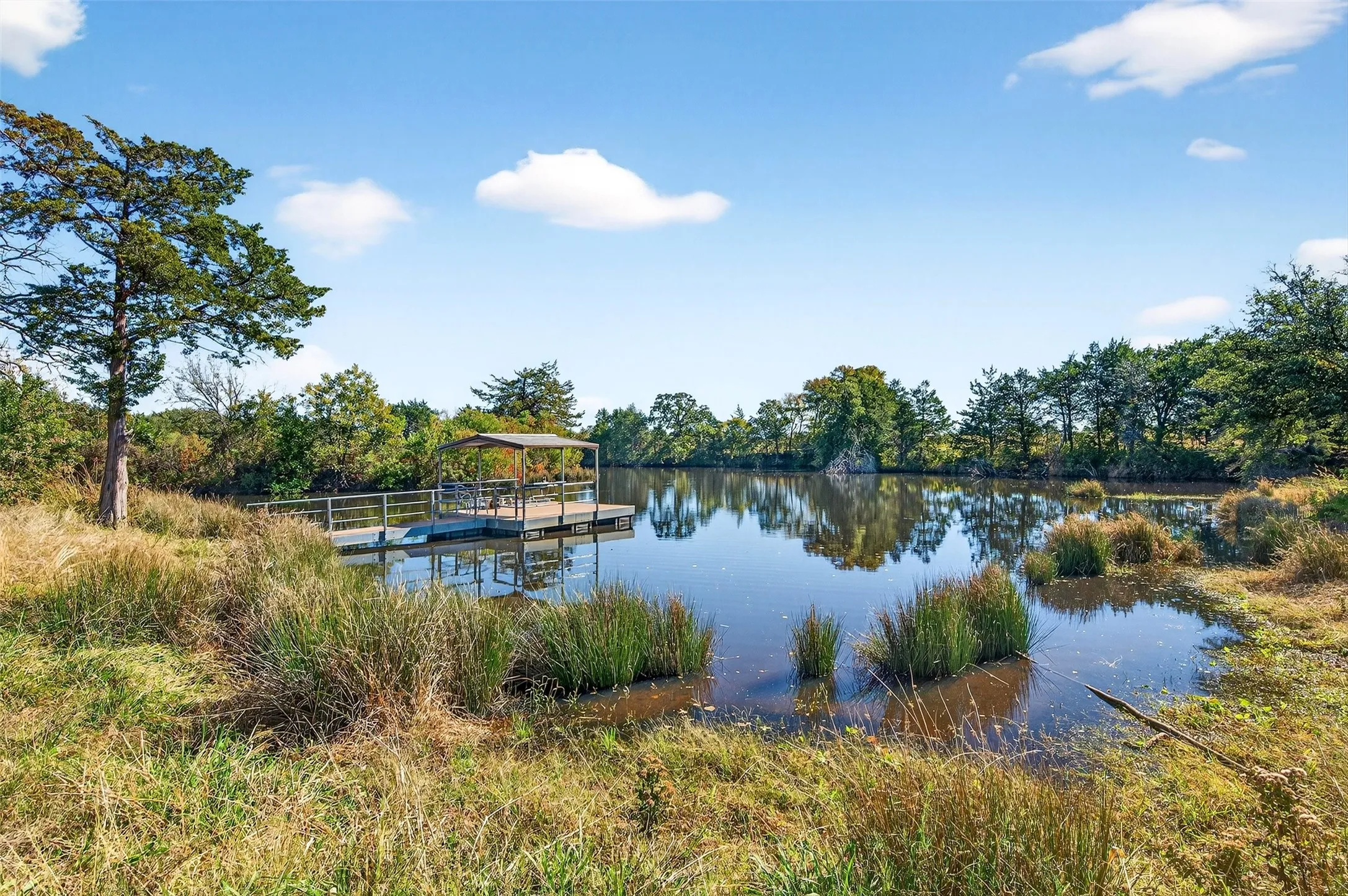 Improved Land For Sale in Grayson County , 912 Bewley Road E, Whitesboro, Texas 76273, 0, 0, Garage spaces, 0 Sqft, built in 0, mls#21104513, Real Estate Agent in Whitesboro, Homes For Sale in Grayson county, Homes For Sale in Whitesboro, Realtor in Whitesboro Texas, Real Estate Brokerage Independent Realty Texas, Luminita Cordes Realtor