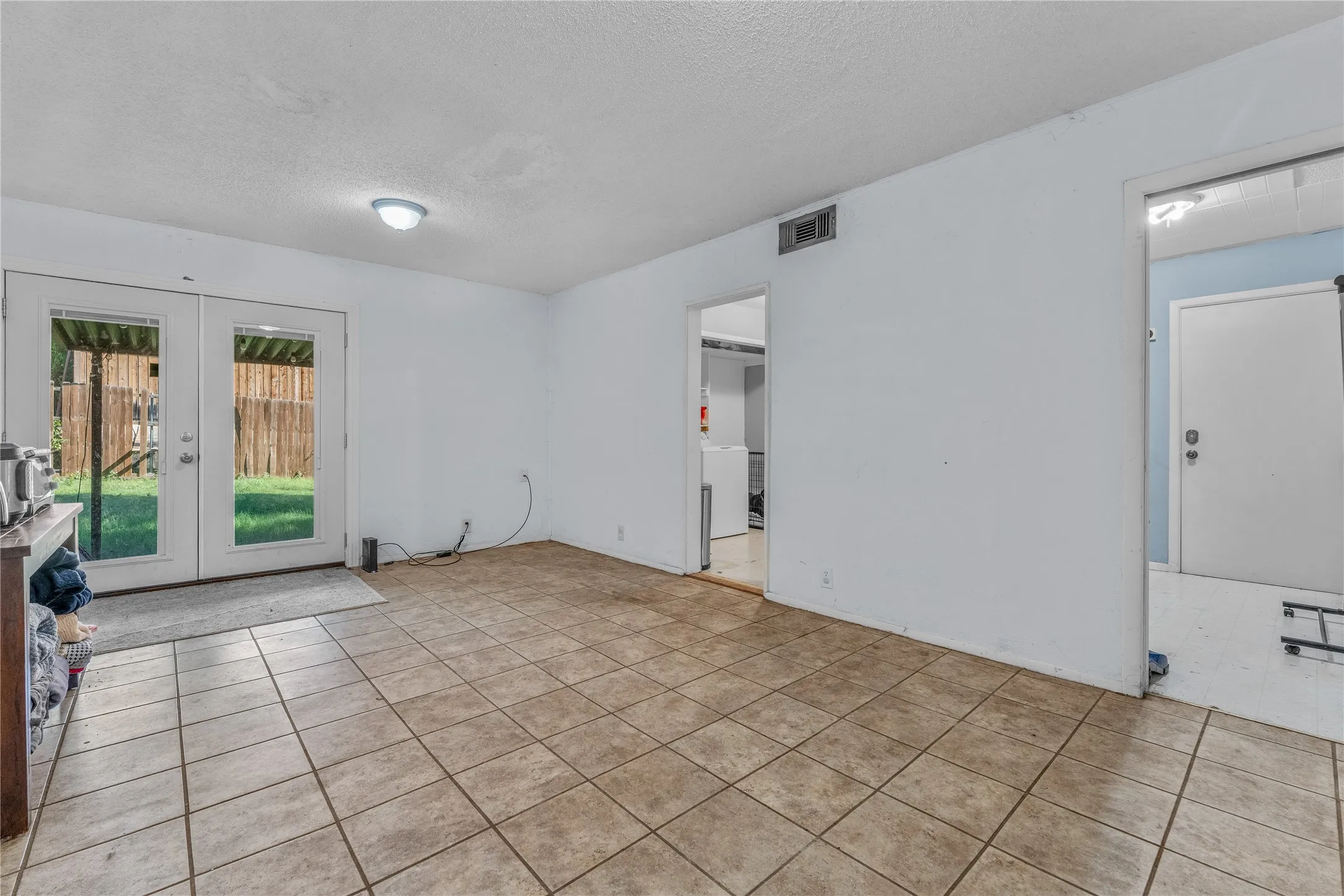 Single Family Residence For Sale in Mc Lennan County , 4337 Cedar Mountain Drive, Waco, Texas 76708, 3 Bedroom, 2 Bathroom, Garage spaces, 2,467 Sqft, built in 1956, mls#21104788, Real Estate Agent in Waco, Homes For Sale in Mc Lennan county, Homes For Sale in Waco, Realtor in Waco Texas, Real Estate Brokerage Independent Realty Texas, Luminita Cordes Realtor