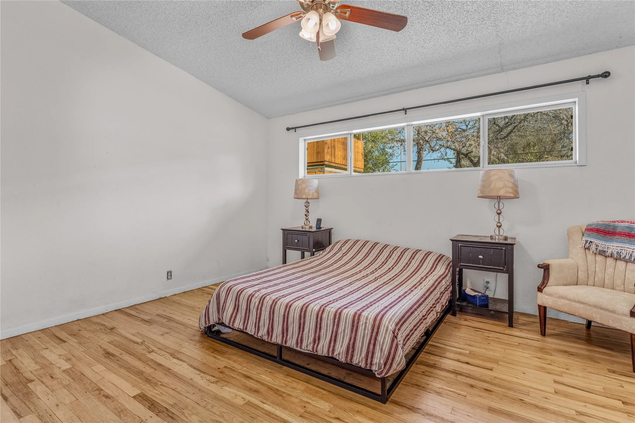 Single Family Residence For Sale in Mc Lennan County , 4337 Cedar Mountain Drive, Waco, Texas 76708, 3 Bedroom, 2 Bathroom, Garage spaces, 2,467 Sqft, built in 1956, mls#21104788, Real Estate Agent in Waco, Homes For Sale in Mc Lennan county, Homes For Sale in Waco, Realtor in Waco Texas, Real Estate Brokerage Independent Realty Texas, Luminita Cordes Realtor