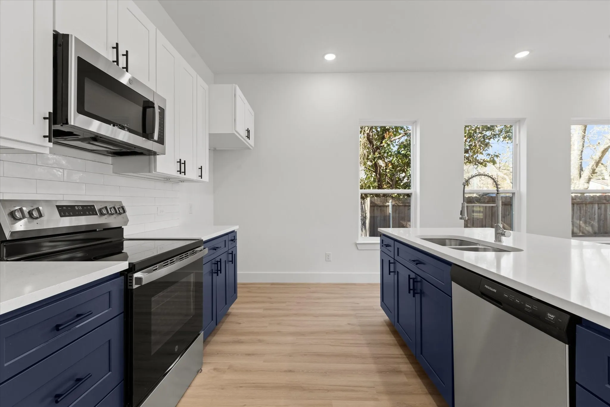 Single Family Residence For Sale in Grayson County , 919 W Day Street, Denison, Texas 75020, 3 Bedroom, 2 Bathroom, 2 Garage spaces, 1,377 Sqft, built in 2026, New Construction - Complete, mls#21105124, Real Estate Agent in Denison, Homes For Sale in Grayson county, Homes For Sale in Denison, Realtor in Denison Texas, Real Estate Brokerage Independent Realty Texas, Luminita Cordes Realtor
