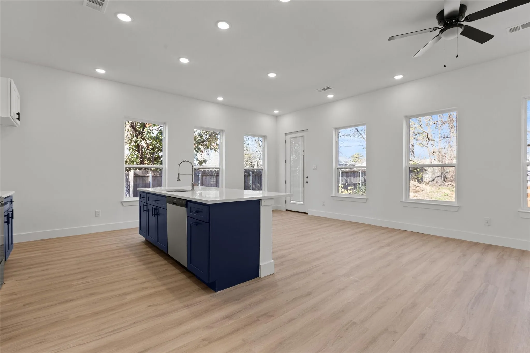 Single Family Residence For Sale in Grayson County , 919 W Day Street, Denison, Texas 75020, 3 Bedroom, 2 Bathroom, 2 Garage spaces, 1,377 Sqft, built in 2026, New Construction - Complete, mls#21105124, Real Estate Agent in Denison, Homes For Sale in Grayson county, Homes For Sale in Denison, Realtor in Denison Texas, Real Estate Brokerage Independent Realty Texas, Luminita Cordes Realtor