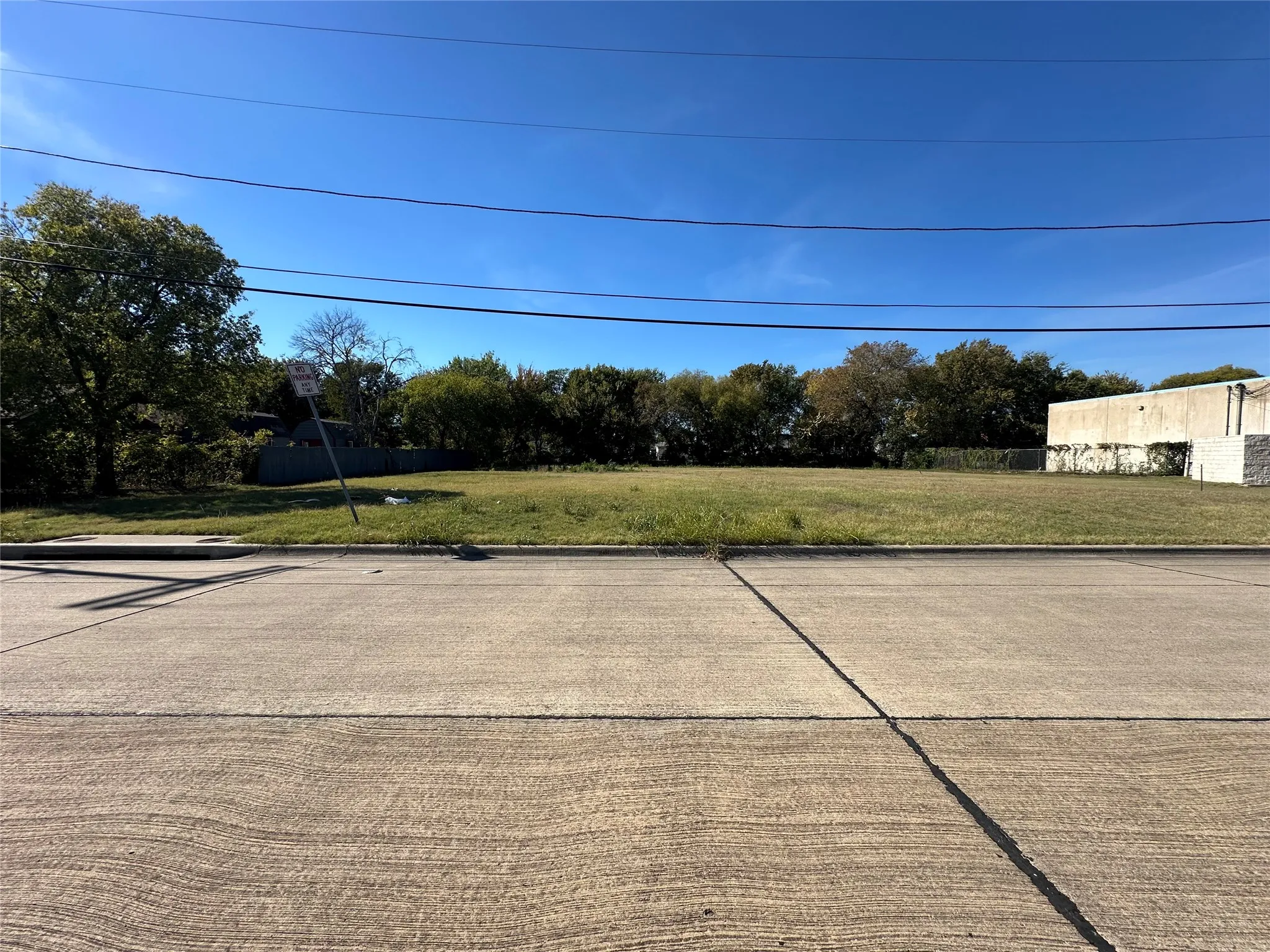 Unimproved Land For Sale in Tarrant County , 2115 Solona Street, Haltom City, Texas 76117, 0, 0, Garage spaces, 0 Sqft, built in 1987, Preowned, mls#21105675, Real Estate Agent in Haltom City, Homes For Sale in Tarrant county, Homes For Sale in Haltom City, Realtor in Haltom City Texas, Real Estate Brokerage Independent Realty Texas, Luminita Cordes Realtor