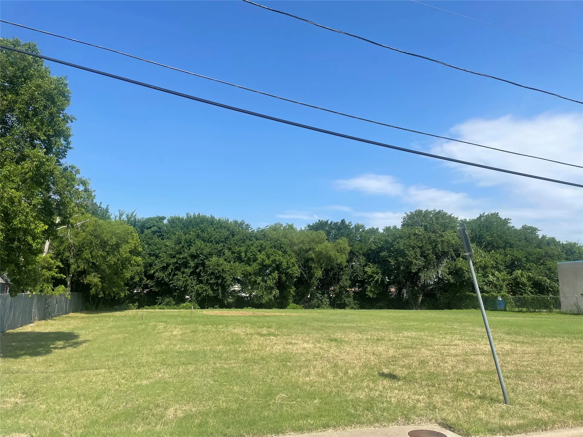 Unimproved Land For Sale in Tarrant County , 2115 Solona Street, Haltom City, Texas 76117, 0, 0, Garage spaces, 0 Sqft, built in 1987, Preowned, mls#21105675, Real Estate Agent in Haltom City, Homes For Sale in Tarrant county, Homes For Sale in Haltom City, Realtor in Haltom City Texas, Real Estate Brokerage Independent Realty Texas, Luminita Cordes Realtor