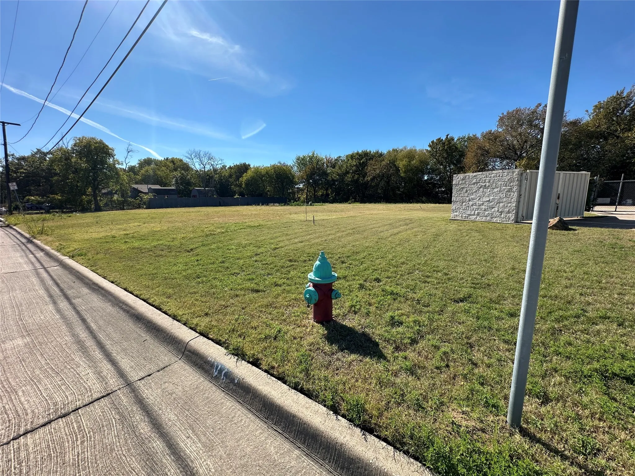 Unimproved Land For Sale in Tarrant County , 2115 Solona Street, Haltom City, Texas 76117, 0, 0, Garage spaces, 0 Sqft, built in 1987, Preowned, mls#21105675, Real Estate Agent in Haltom City, Homes For Sale in Tarrant county, Homes For Sale in Haltom City, Realtor in Haltom City Texas, Real Estate Brokerage Independent Realty Texas, Luminita Cordes Realtor